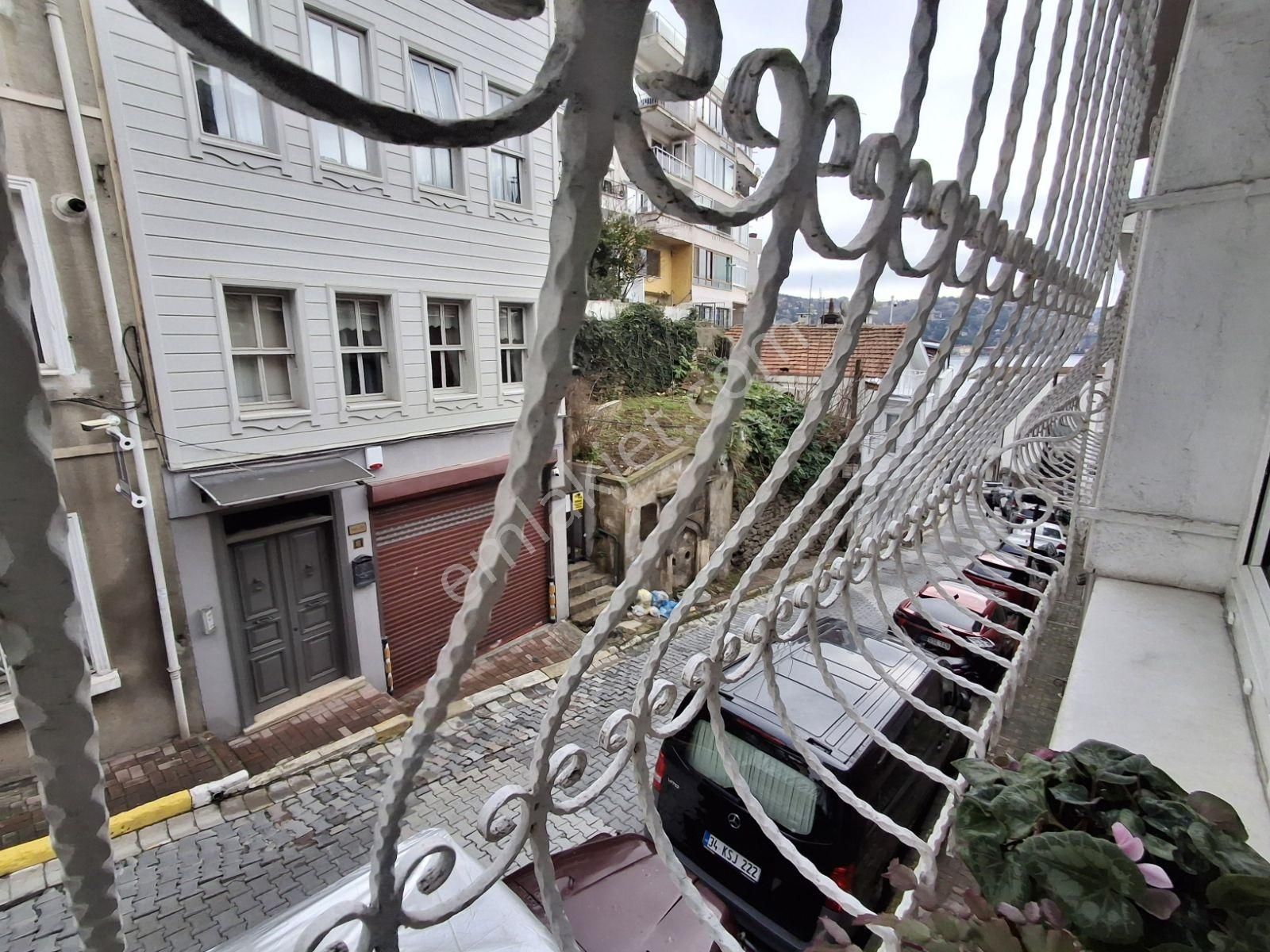 Turyap'tan Rumeli Hisarı Sahile 50 Mt Boğaz Manzaralı Balkon 2+1 - Görsel 13