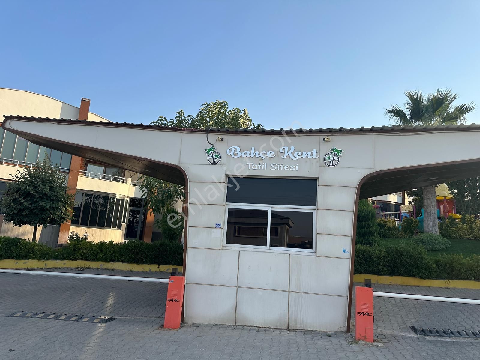 Arif Emlaktan Satılık Oğuzeli Körkünde 1+1 Havuzlu Site İçi Villa - Görsel 8