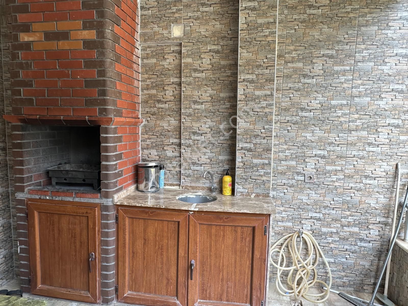 Arif Emlaktan Satılık Oğuzeli Körkünde 1+1 Havuzlu Site İçi Villa - Görsel 11