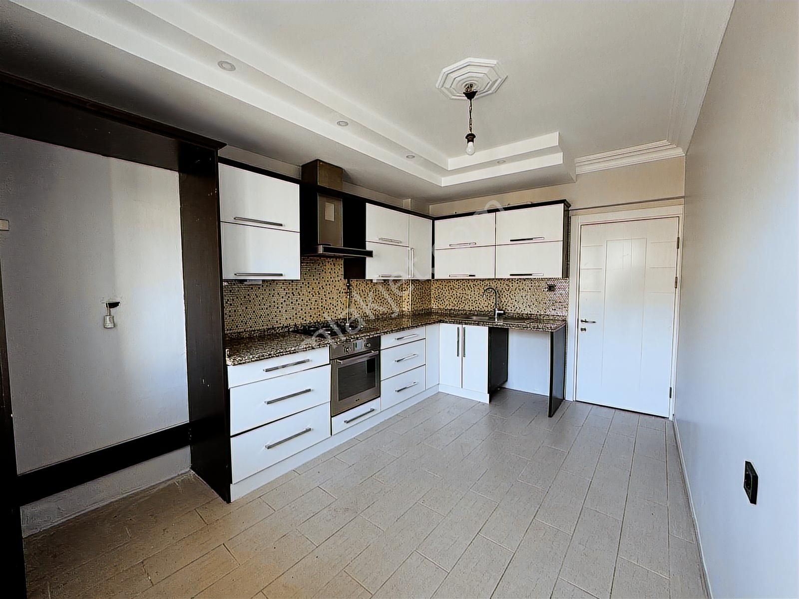 Büşra'dan İlkadım 100. Yıl Bulvarına Cephe 3+1 Daire! - Görsel 14