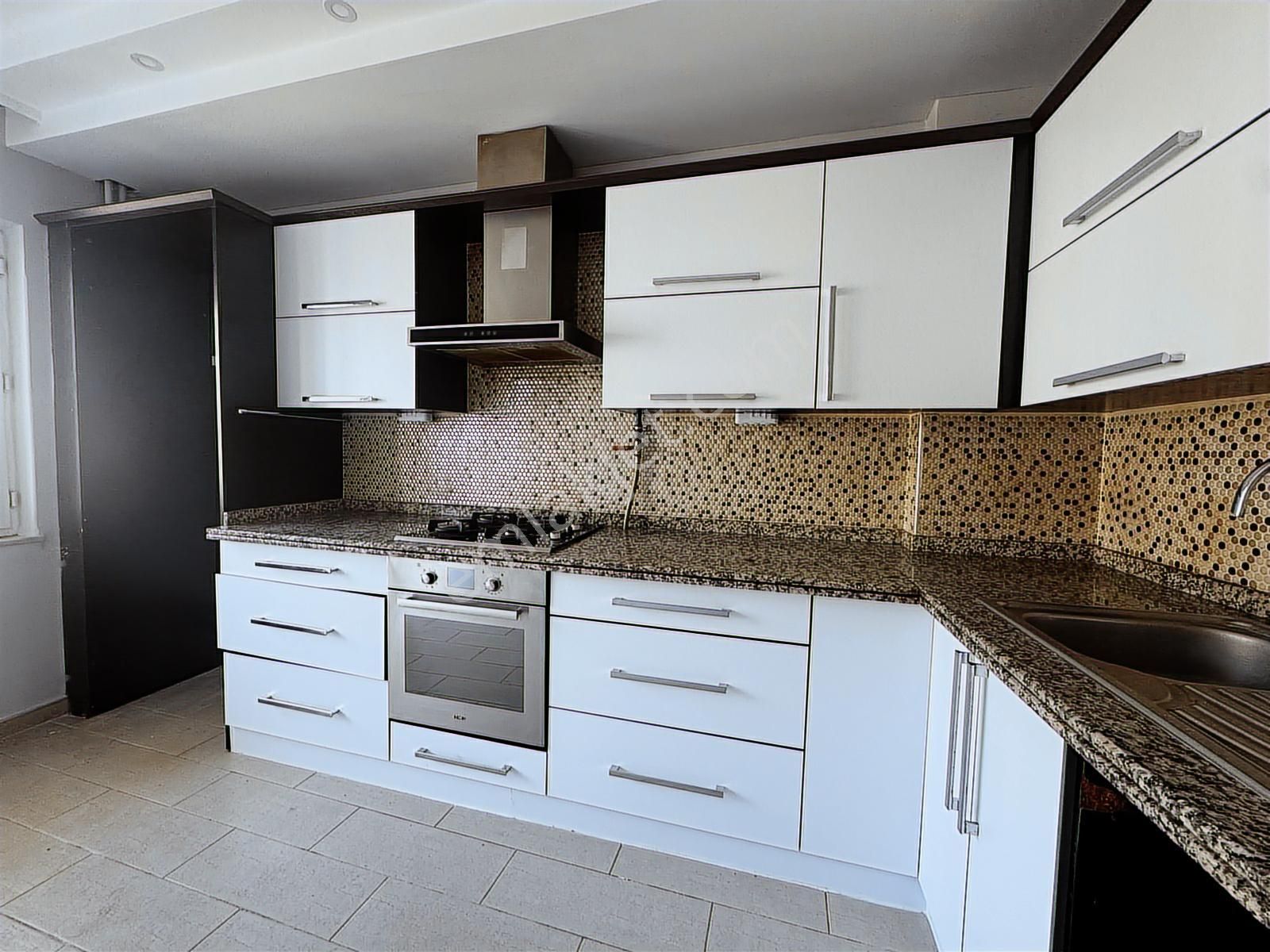 Büşra'dan İlkadım 100. Yıl Bulvarına Cephe 3+1 Daire! - Görsel 13