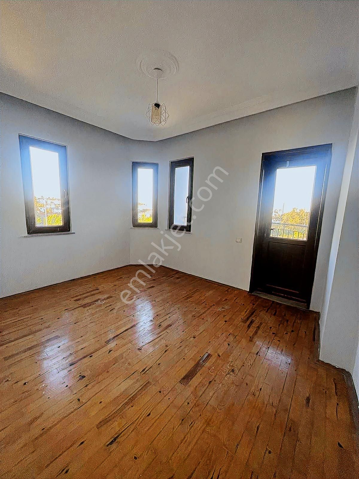 Güzeloba Deniz Manzaralı Ara Kat Geniş 3+1 Kiralık - Görsel 16