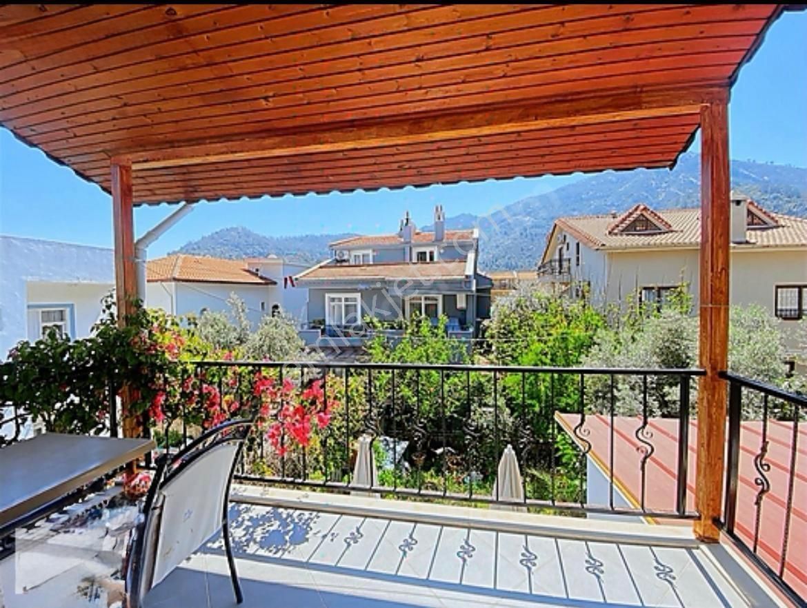 Marmaris Turunç'ta Merkezi Konumda Satılık Müstakil Tripleks Ev - Görsel 27