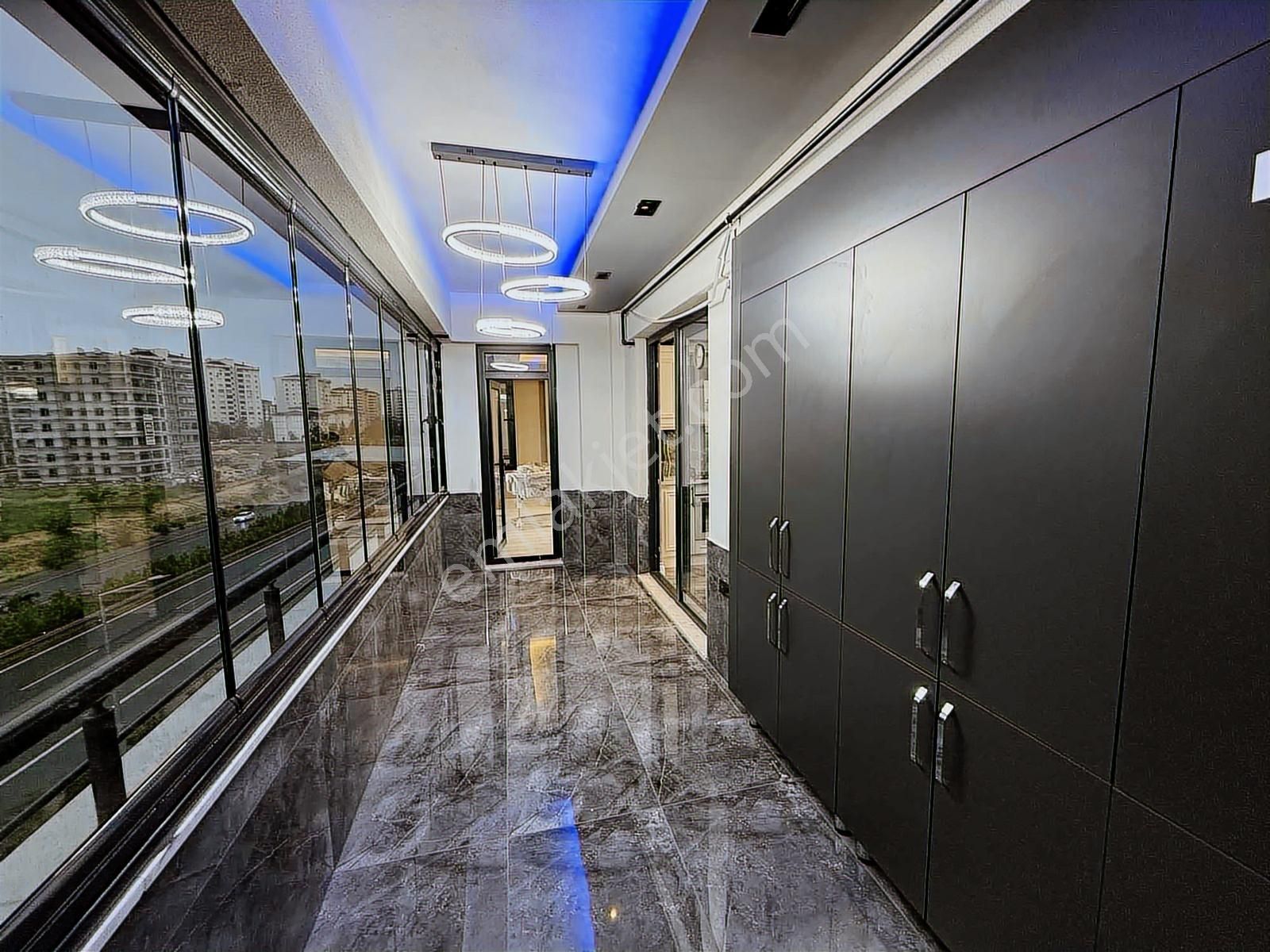 Z Grouptan Yeni Abdülhamithan Kavşağı Üzerinde Ultra Lüks 2+1 - Görsel 4