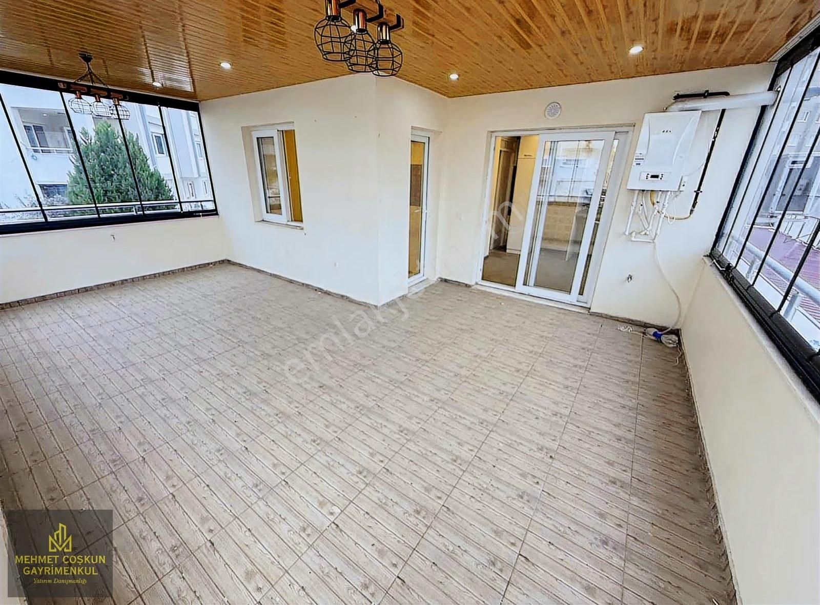 100.yılda Ultra Büyük Teraslı K.mutfak Satılık 2+1 Daire