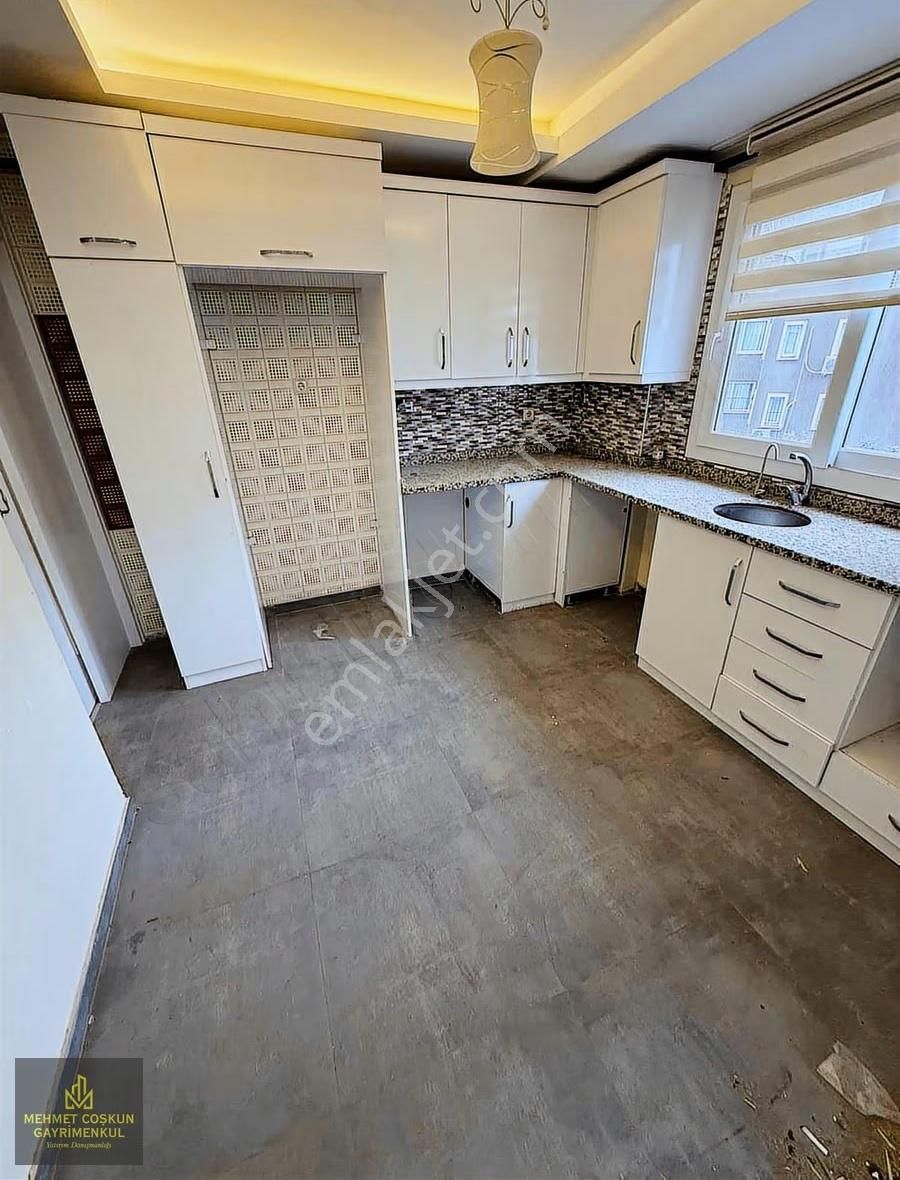 100.yılda Ultra Büyük Teraslı K.mutfak Satılık 2+1 Daire - Görsel 3