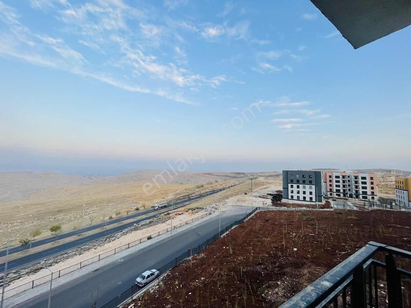 Güç Emlaktan Yeni Yapılan Batıkent Tokiler De 2+1 Kiralık Daire