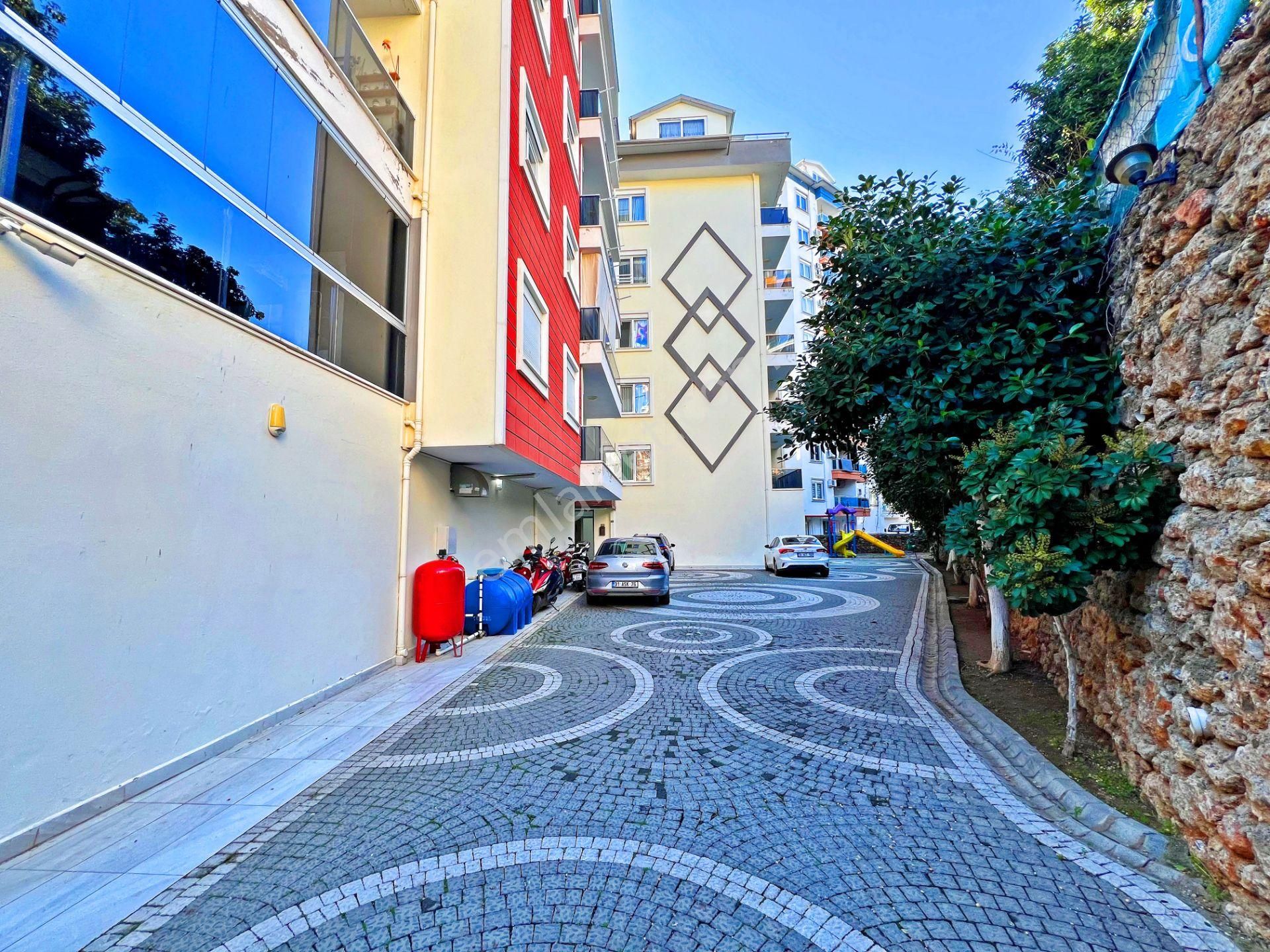 Alanya Tosmurda Kiralık 3+1 Site İçi Eşyalı Geniş Lüks Daire - Görsel 30