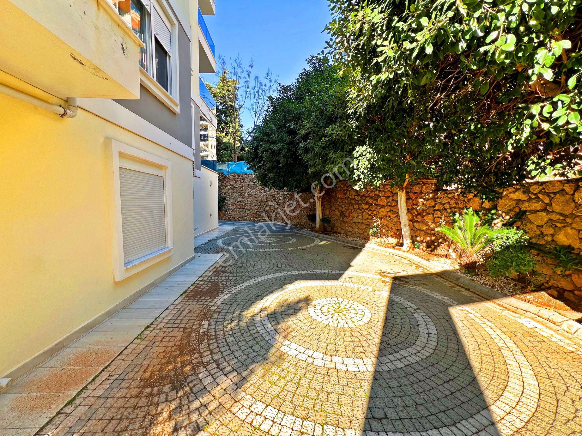 Alanya Tosmurda Kiralık 3+1 Site İçi Eşyalı Geniş Lüks Daire - Görsel 31