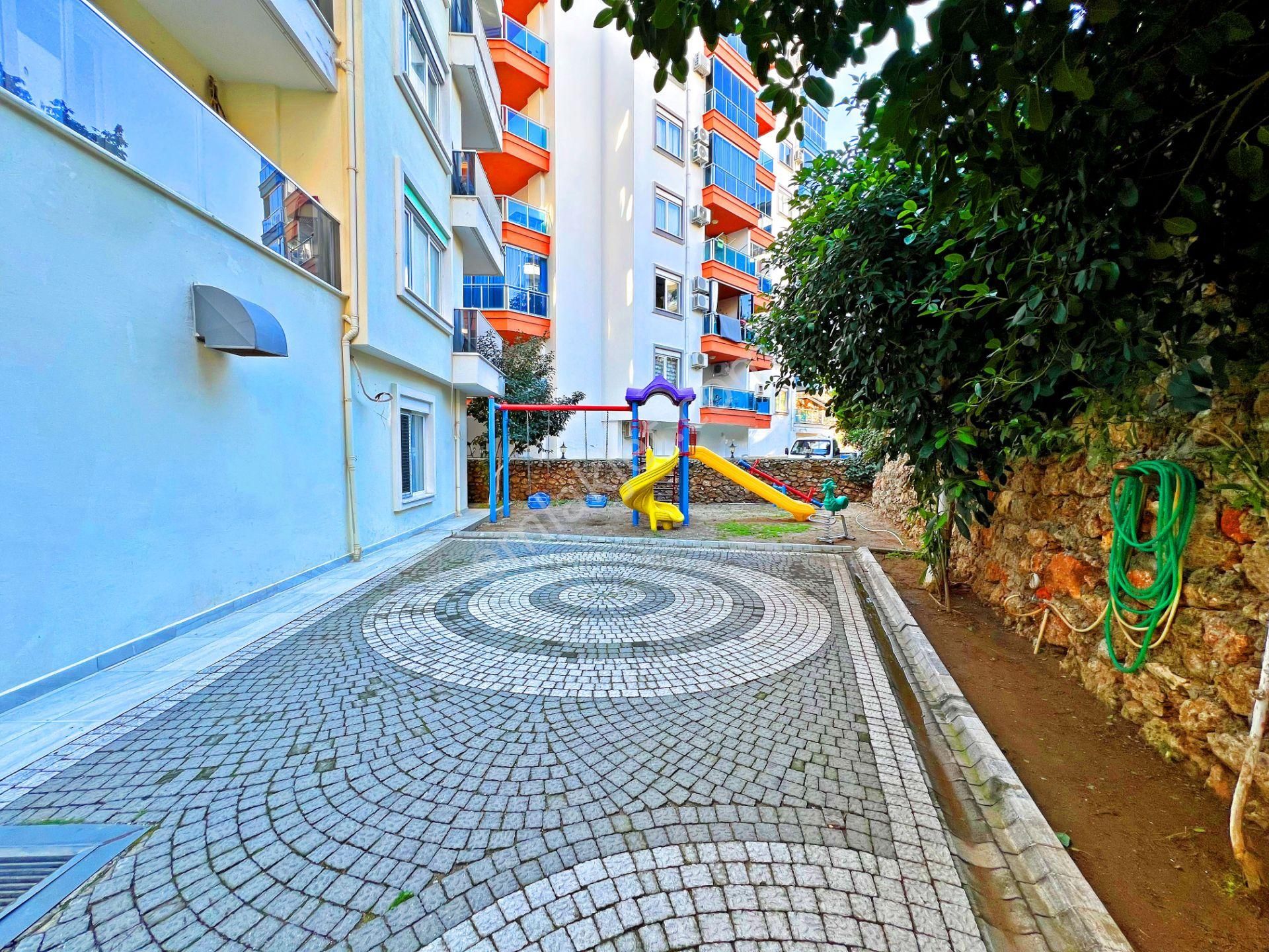 Alanya Tosmurda Kiralık 3+1 Site İçi Eşyalı Geniş Lüks Daire - Görsel 26