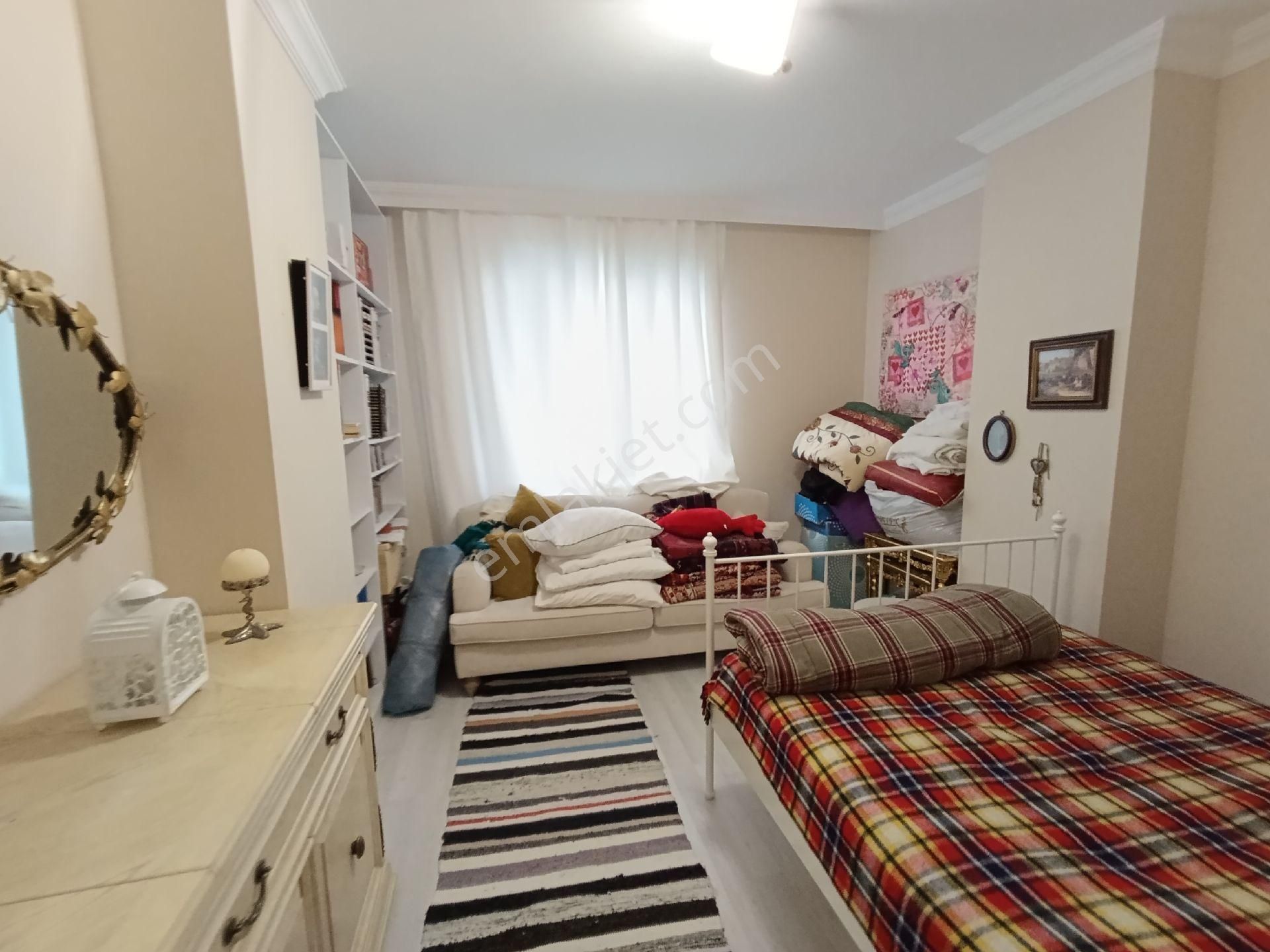 Yomra Merkez'de Ana Cadde Üzerinde Satılık Deniz Manzaralı Daire - Görsel 26