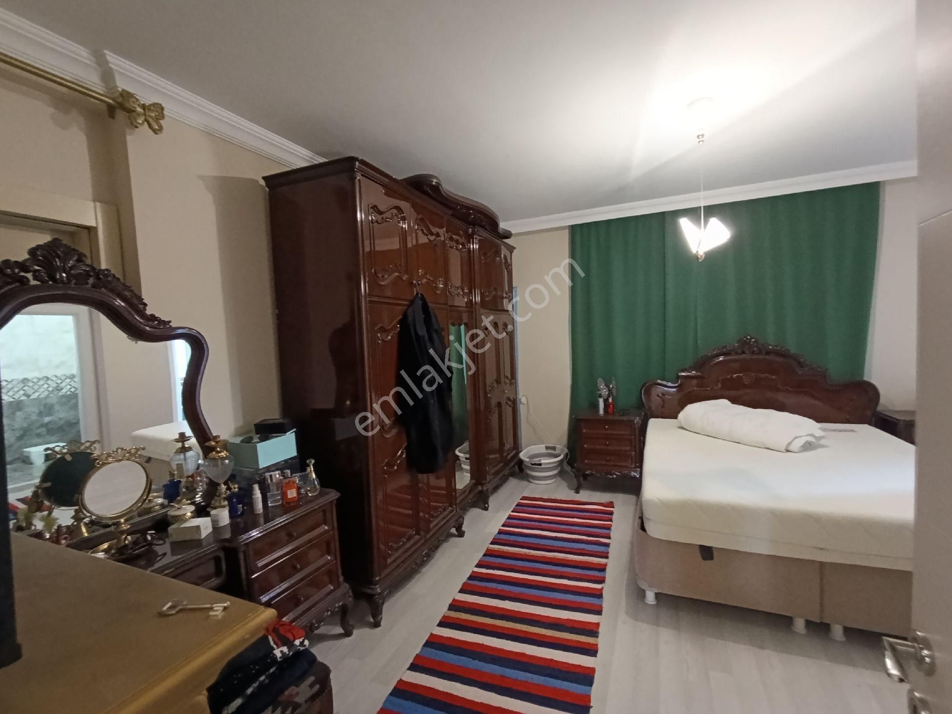 Yomra Merkez'de Ana Cadde Üzerinde Satılık Deniz Manzaralı Daire - Görsel 31