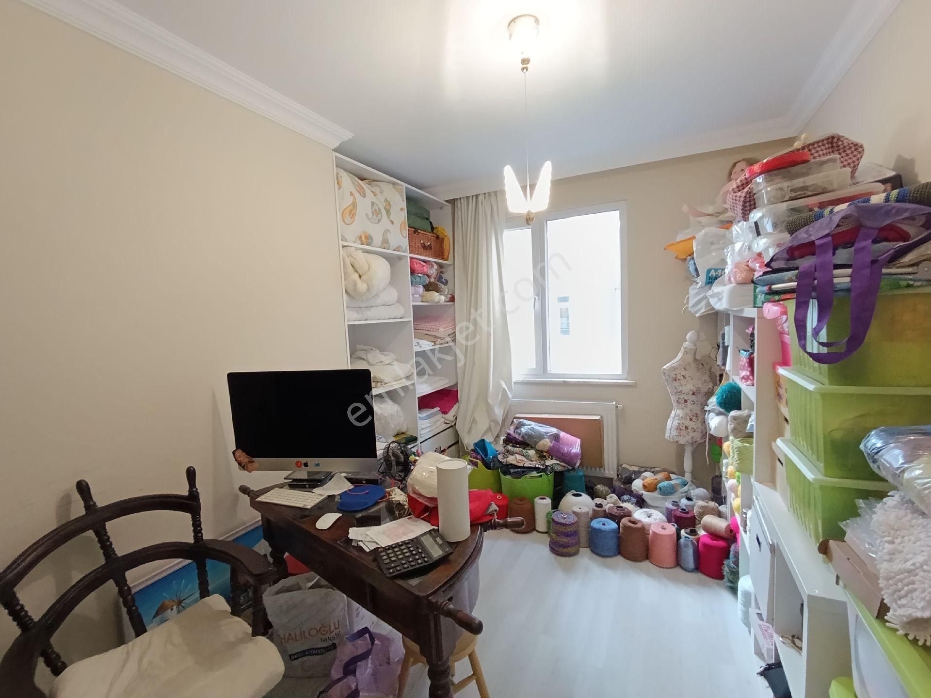 Yomra Merkez'de Ana Cadde Üzerinde Satılık Deniz Manzaralı Daire - Görsel 28