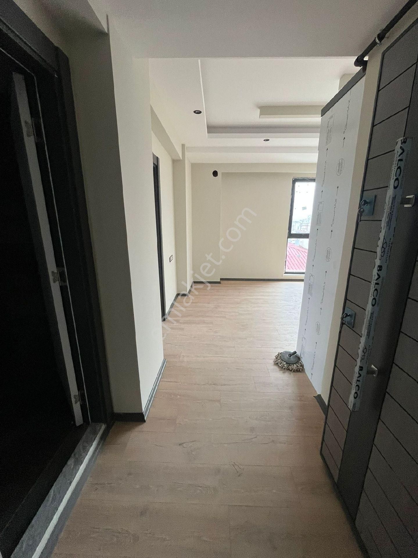 Evim-nur'dan Körfez Mh. 1+1 5.kat Geniş Ve Manzaralı Balkon Asansörlü Otoparklı Sıfır Fırsat Daire - Görsel 11