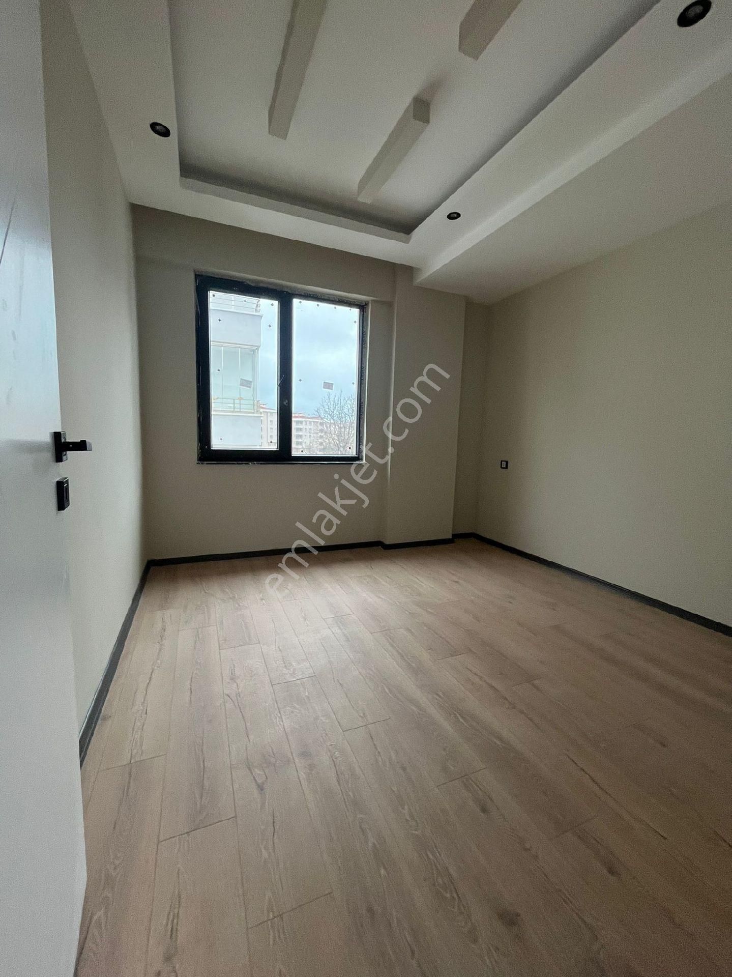 Evim-nur'dan Körfez Mh. 1+1 5.kat Geniş Ve Manzaralı Balkon Asansörlü Otoparklı Sıfır Fırsat Daire - Görsel 8