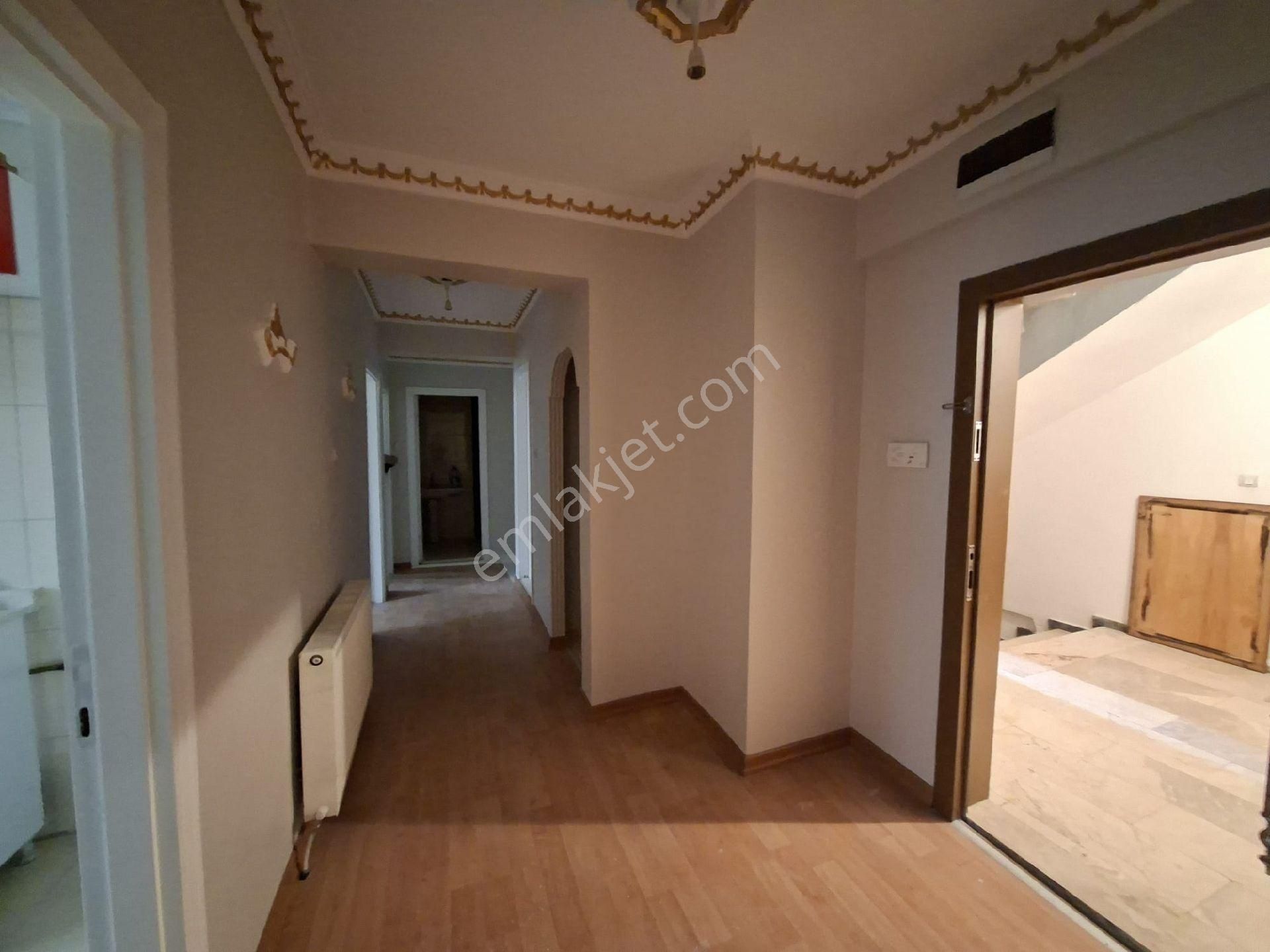 Muradiye Lisesi Arkası 3+1 110m2 Asansörlü Kot Dairemiz Kombi Petek - Görsel 13