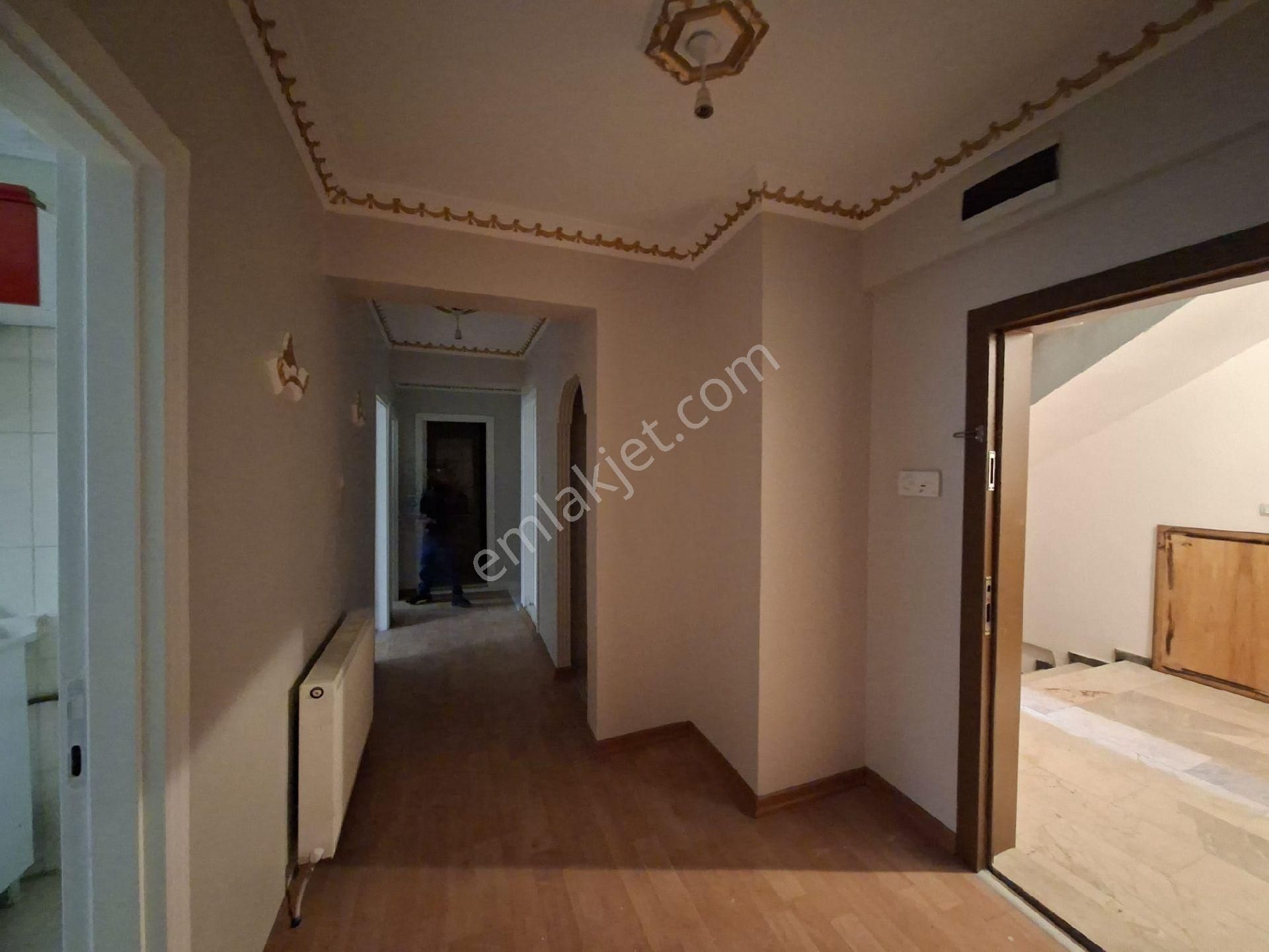 Muradiye Lisesi Arkası 3+1 110m2 Asansörlü Kot Dairemiz Kombi Petek - Görsel 14