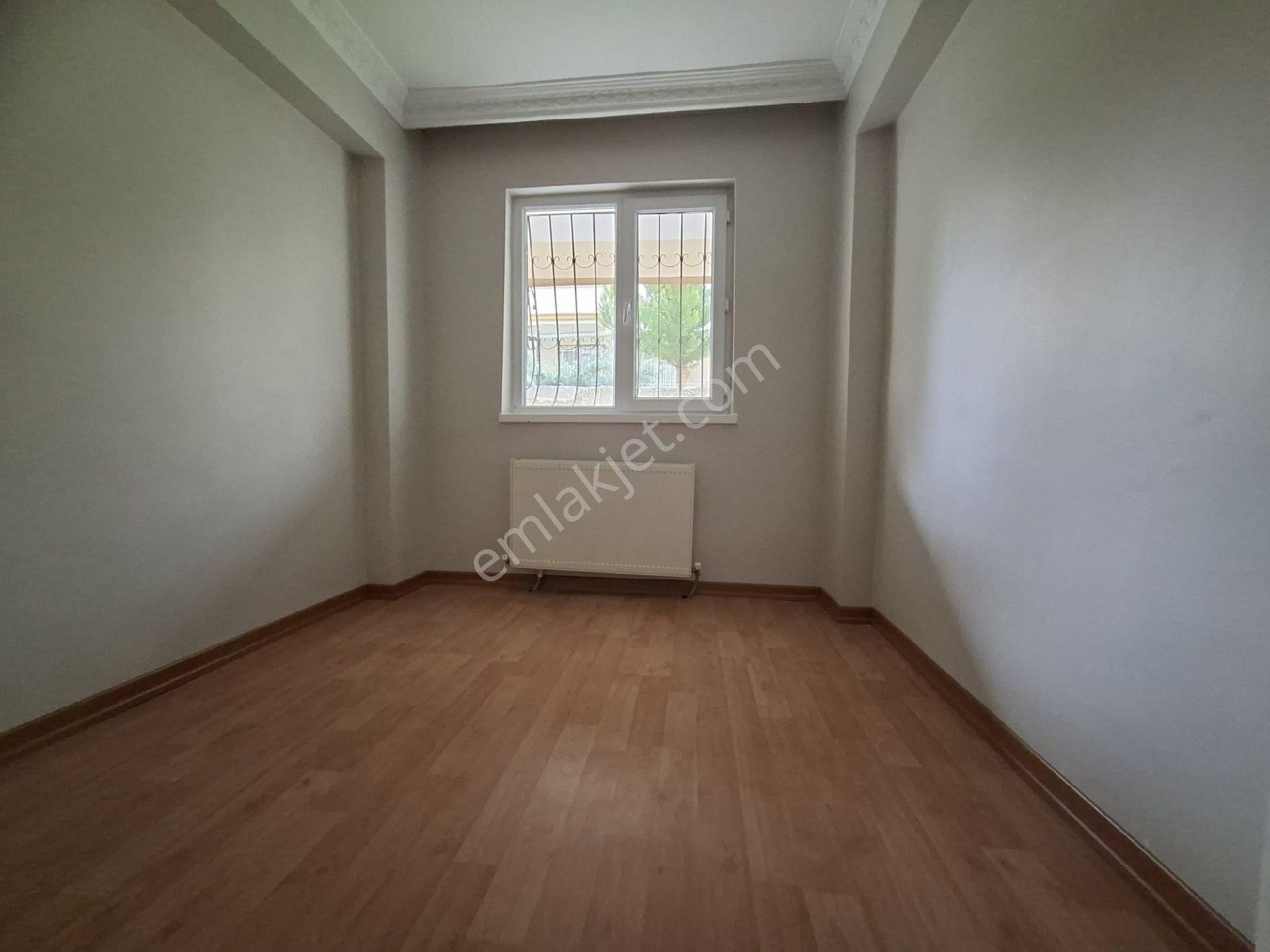 Muradiye Lisesi Arkası 3+1 110m2 Asansörlü Kot Dairemiz Kombi Petek - Görsel 15