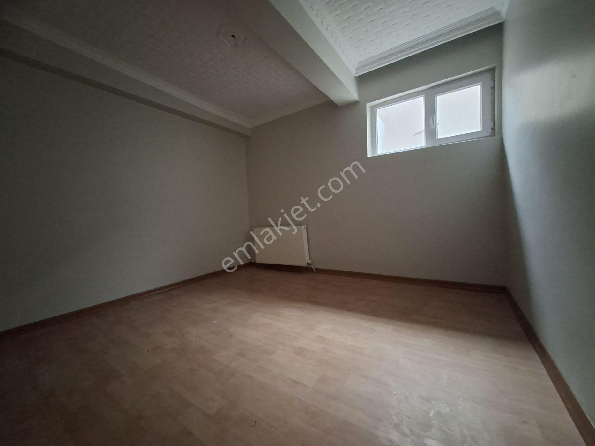 Muradiye Lisesi Arkası 3+1 110m2 Asansörlü Kot Dairemiz Kombi Petek - Görsel 5