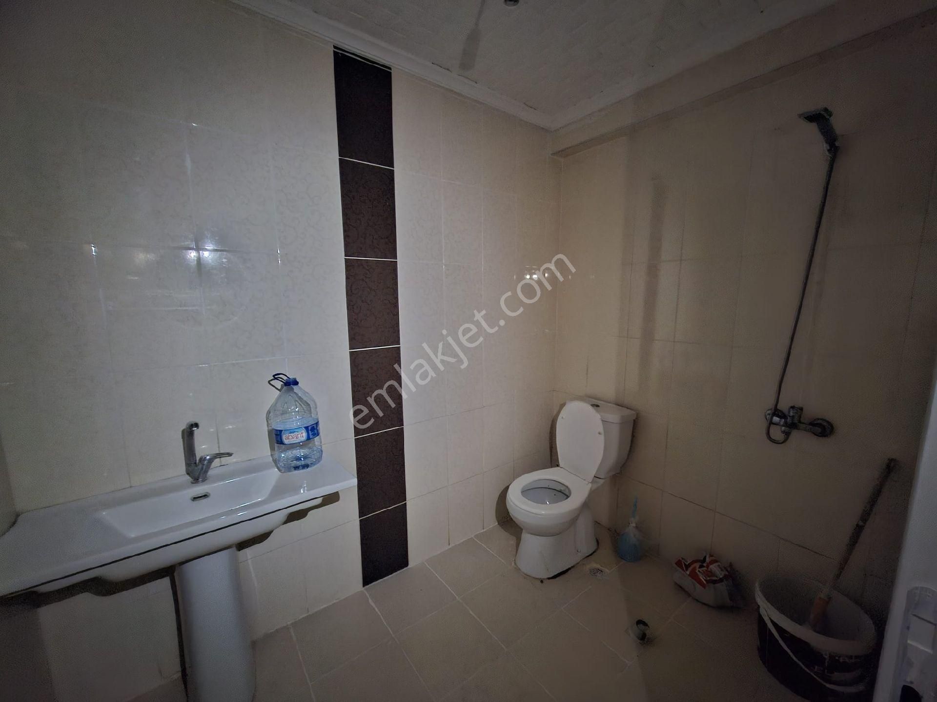 Muradiye Lisesi Arkası 3+1 110m2 Asansörlü Kot Dairemiz Kombi Petek - Görsel 20