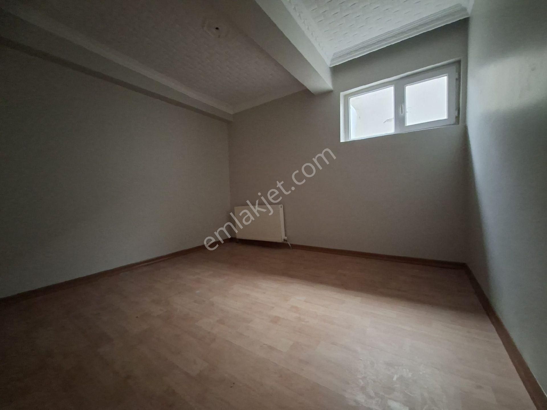 Muradiye Lisesi Arkası 3+1 110m2 Asansörlü Kot Dairemiz Kombi Petek - Görsel 4