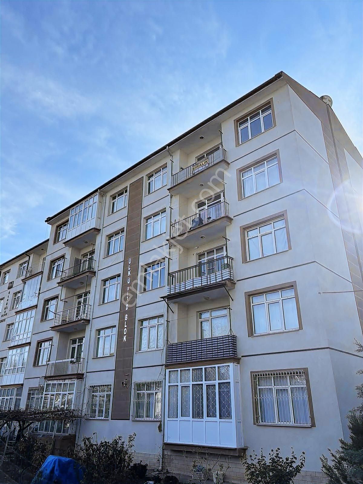 Erdem Konut Gayrimenkul Den Aydınlıkevler Mah 3+1 Kiralık Daire - Görsel 3