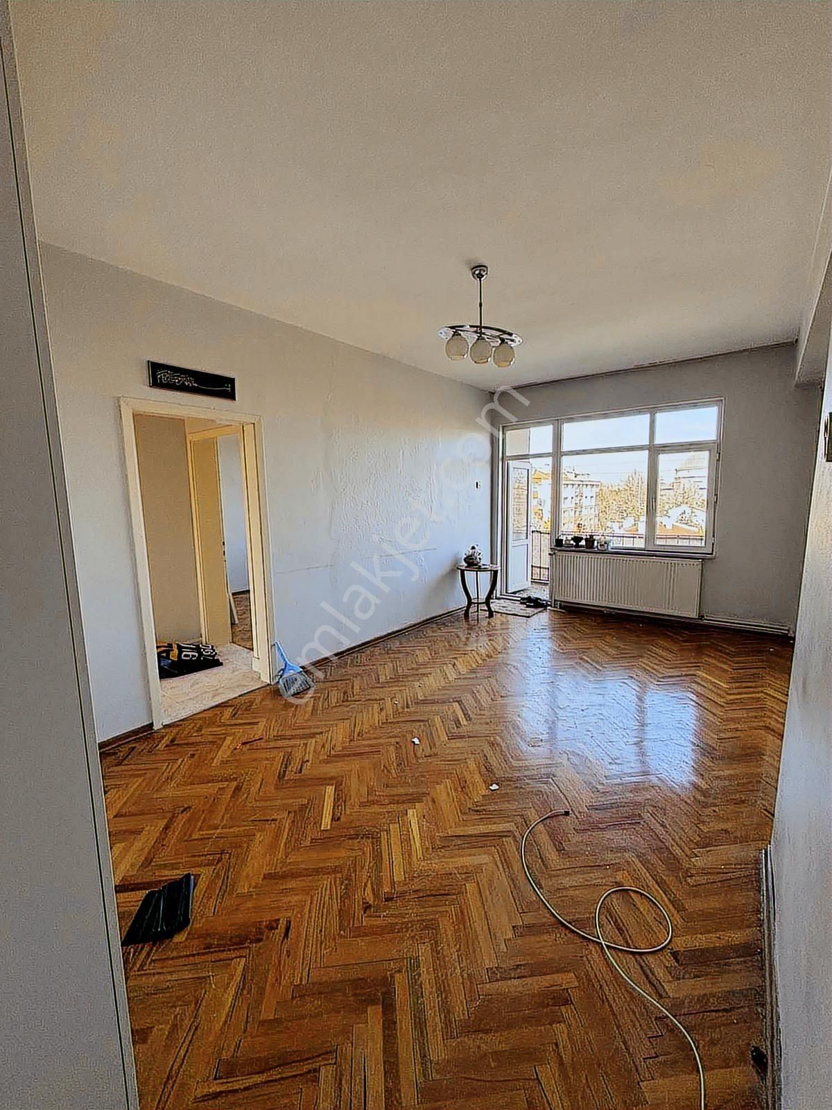 Erdem Konut Gayrimenkul Den Aydınlıkevler Mah 3+1 Kiralık Daire - Görsel 9