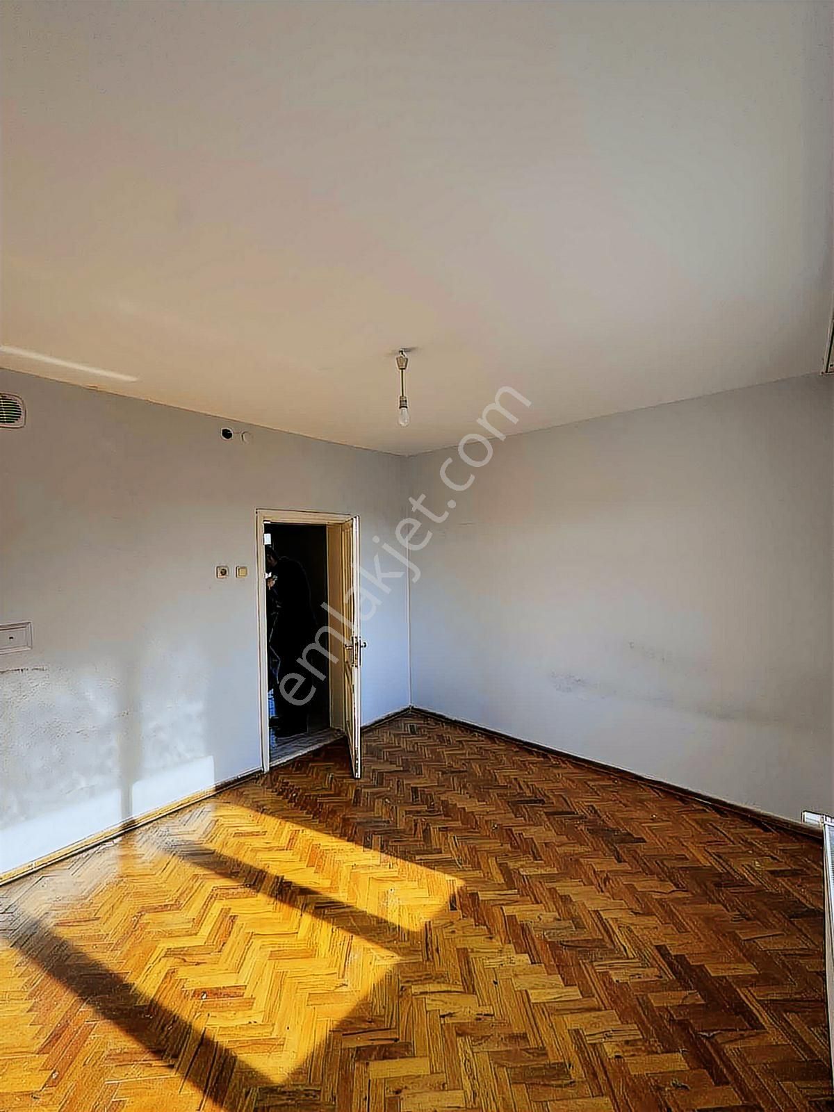 Erdem Konut Gayrimenkul Den Aydınlıkevler Mah 3+1 Kiralık Daire - Görsel 8
