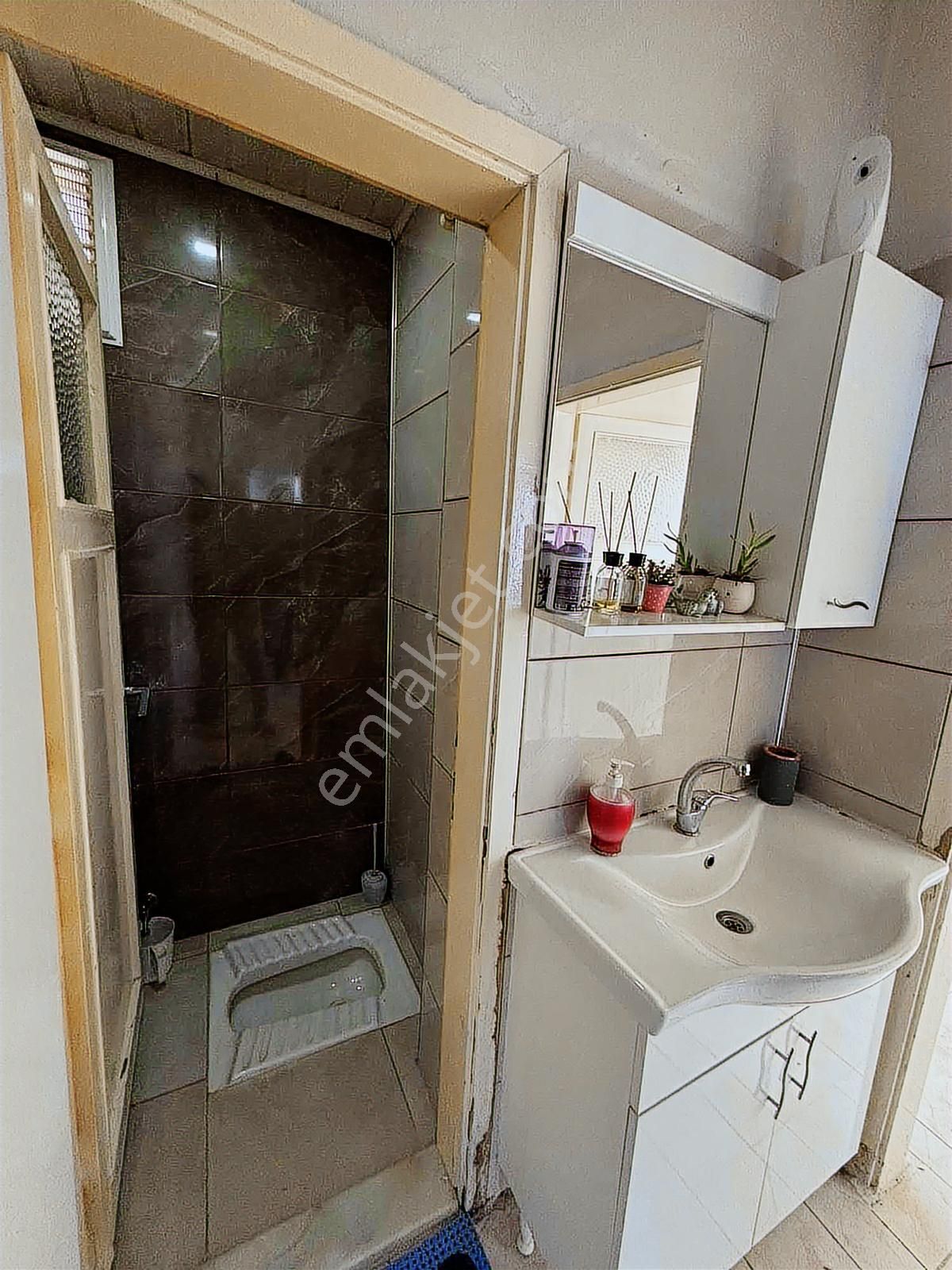 Erdem Konut Gayrimenkul Den Aydınlıkevler Mah 3+1 Kiralık Daire - Görsel 11