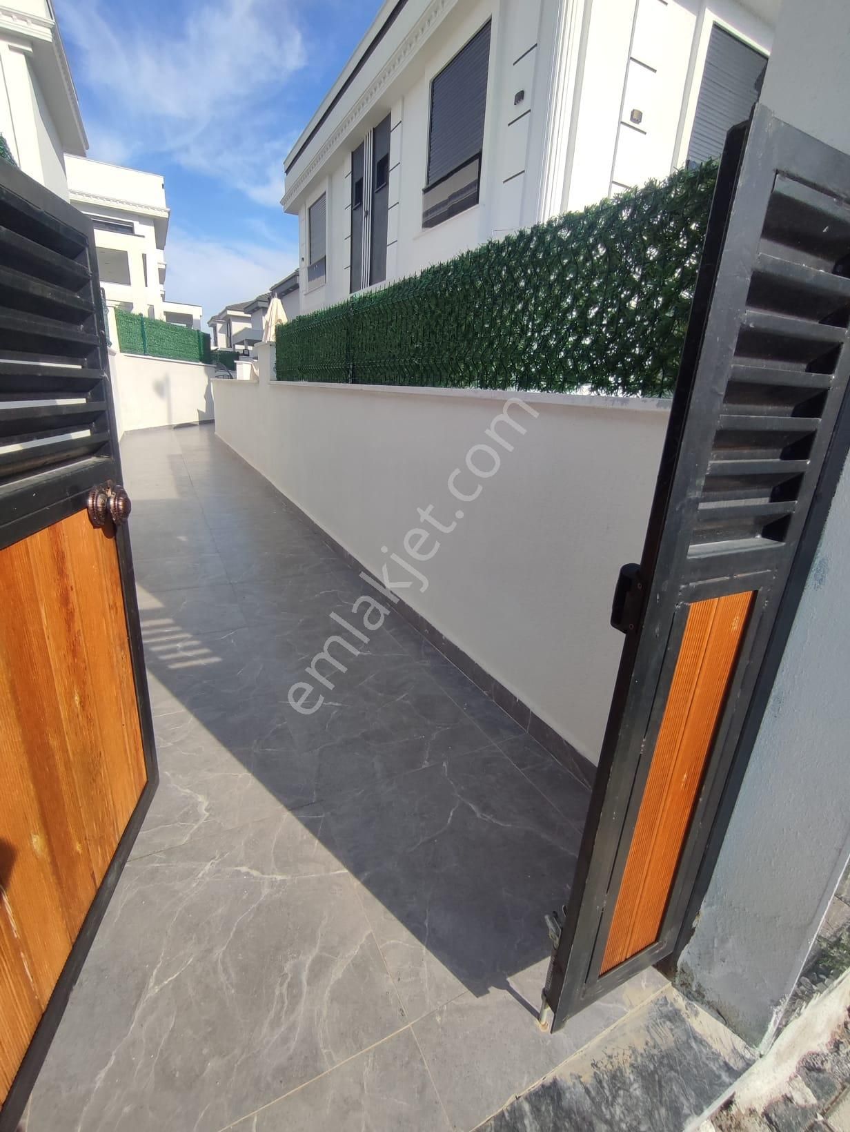 Çamlık Mahallesinde 3+1 Müstakil Havuzlu Bitişik Nizam Villa - Görsel 3