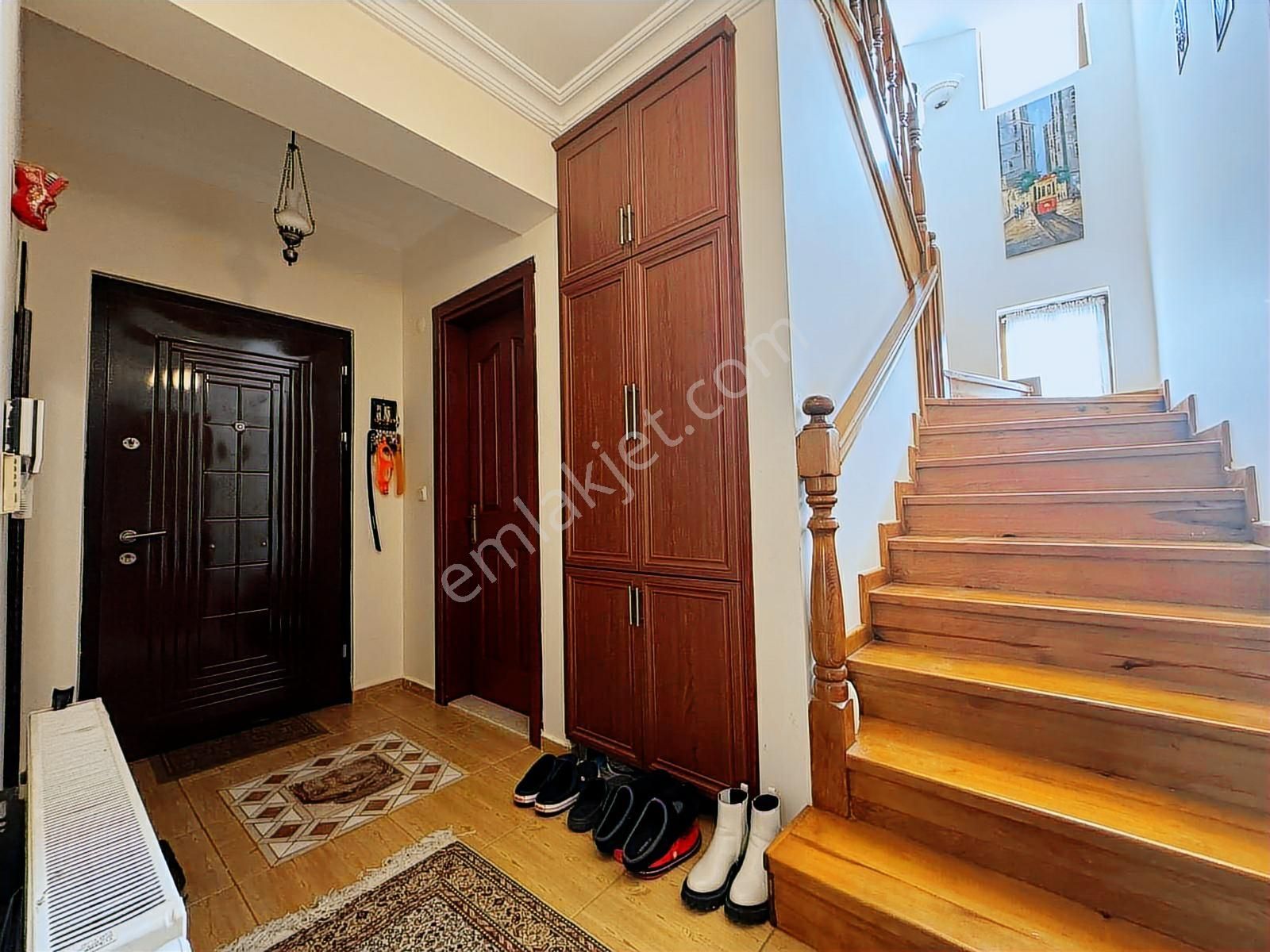 Stoptan Hisarönü'nde 543m² Arsa İçerisinde 4+1 Eşyalı Müstakil - Görsel 10