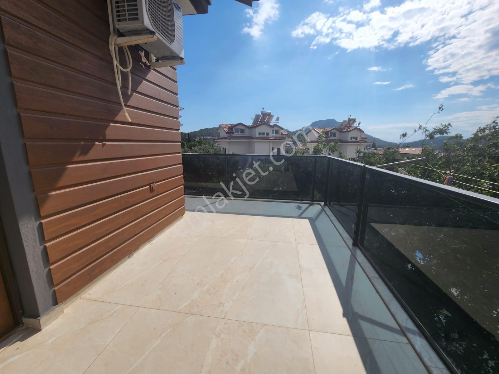 Stoptan Hisarönü'nde 543m² Arsa İçerisinde 4+1 Eşyalı Müstakil - Görsel 27
