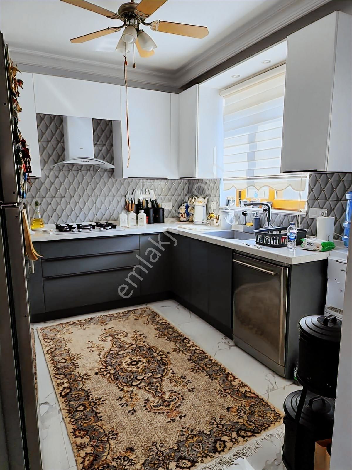 Stoptan Hisarönü'nde 543m² Arsa İçerisinde 4+1 Eşyalı Müstakil - Görsel 21