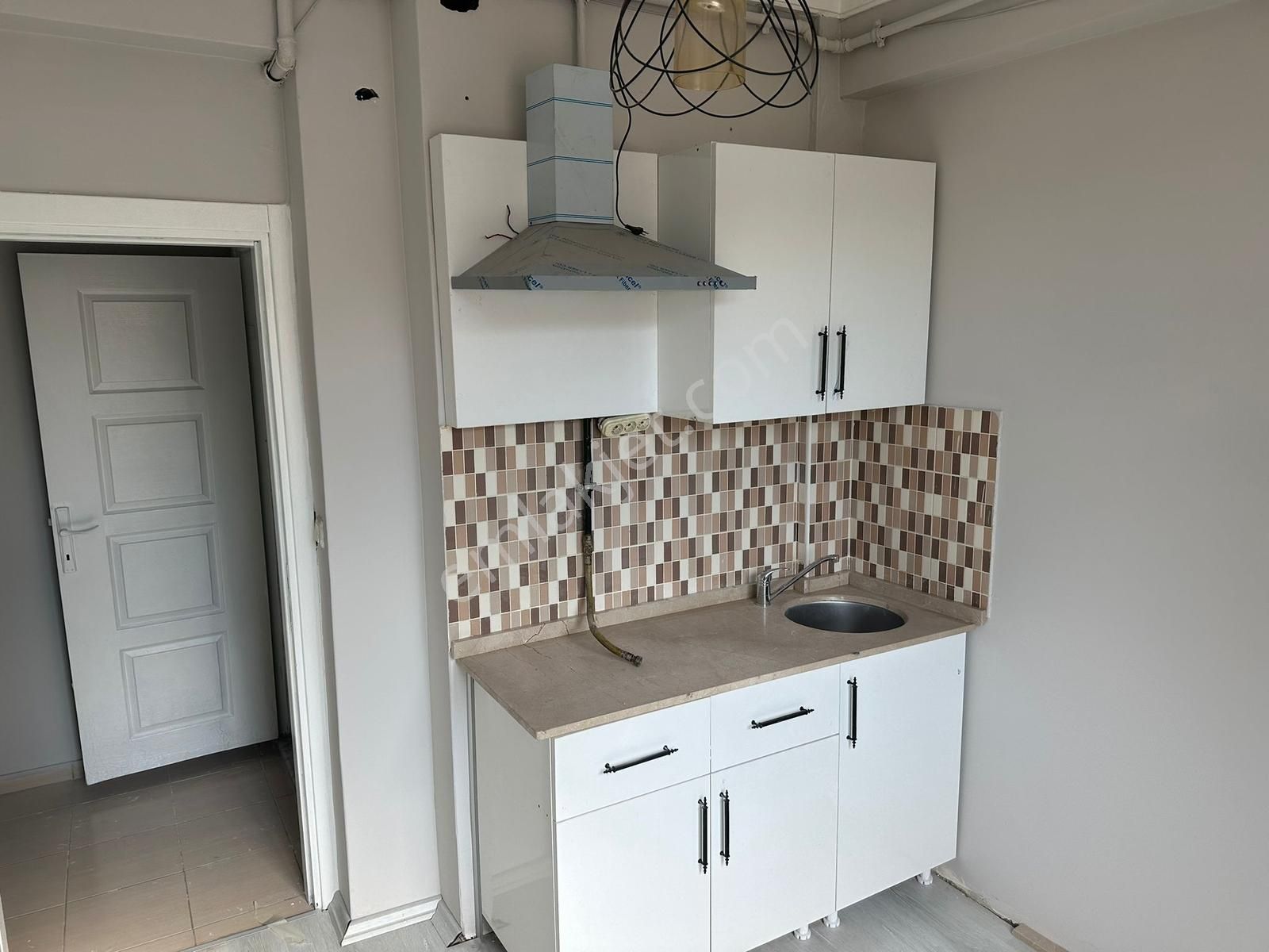 Cumhuriye Mh. Hatboyu Üzerinde Kiralık 1+1 Daire Foresta'dan