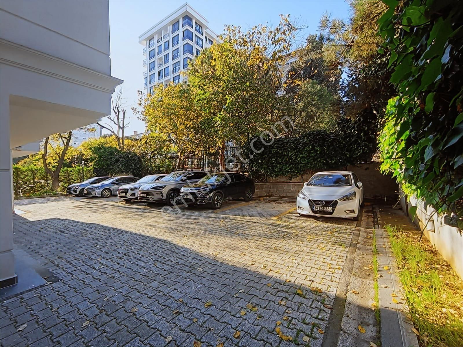 Orka'dan Kozyatağı Avşar Sokakta Balkonlu,kombili 85m² Net 2+1 - Görsel 18