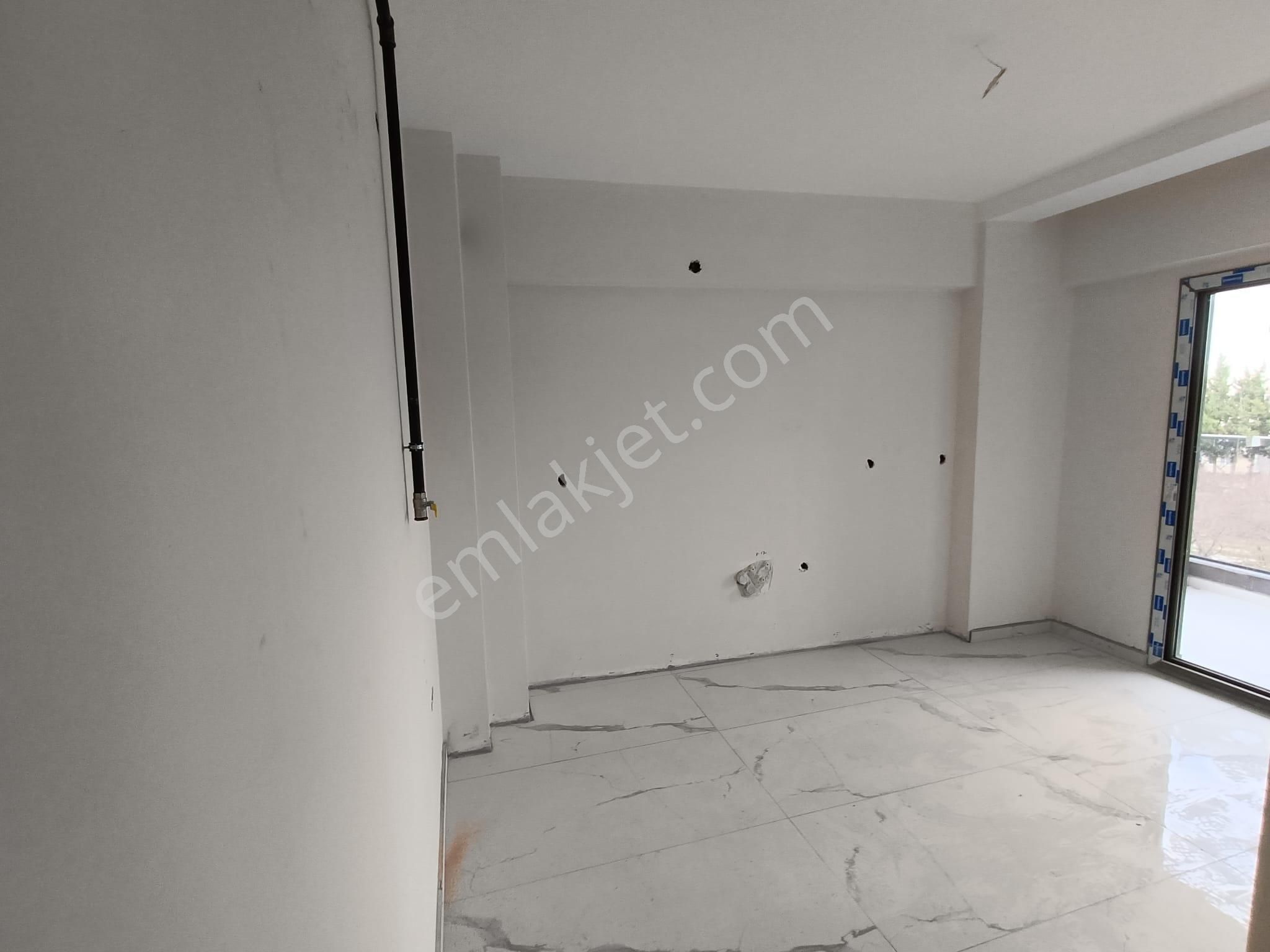 Hhavuzlu Güvenlikli Site İçi Satılık 2+1 Kapalı Mutfak Ebeveyn Banyolu Daire - Görsel 8