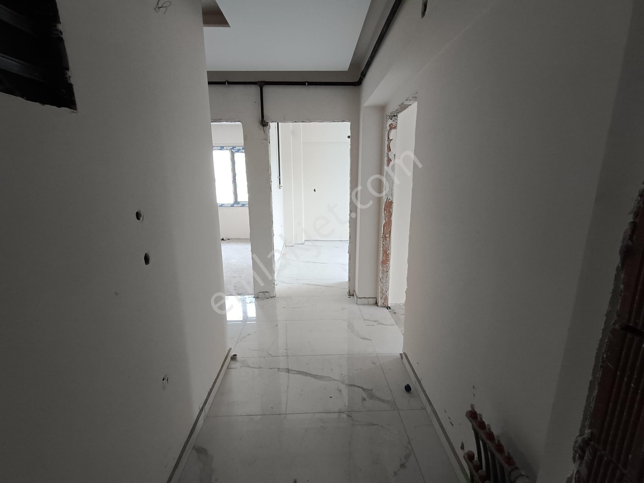 Hhavuzlu Güvenlikli Site İçi Satılık 2+1 Kapalı Mutfak Ebeveyn Banyolu Daire - Görsel 5