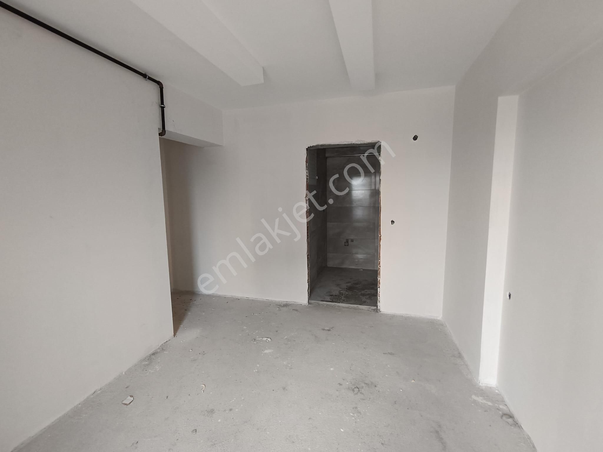 Hhavuzlu Güvenlikli Site İçi Satılık 2+1 Kapalı Mutfak Ebeveyn Banyolu Daire - Görsel 18