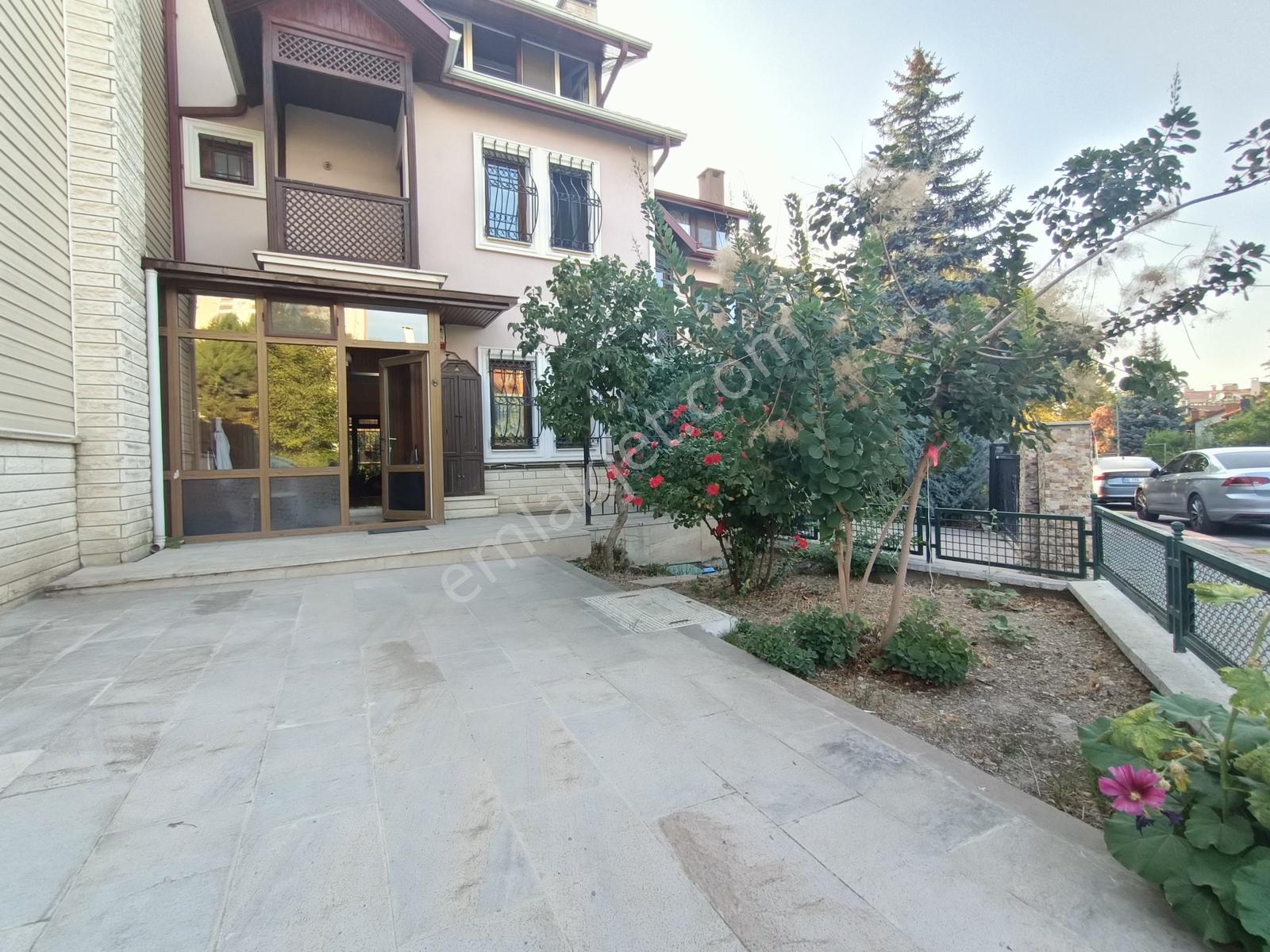 Emaks'tan/çayyolu/deste Sitesinde/iyi Konumda/5+1/villa - Görsel 10