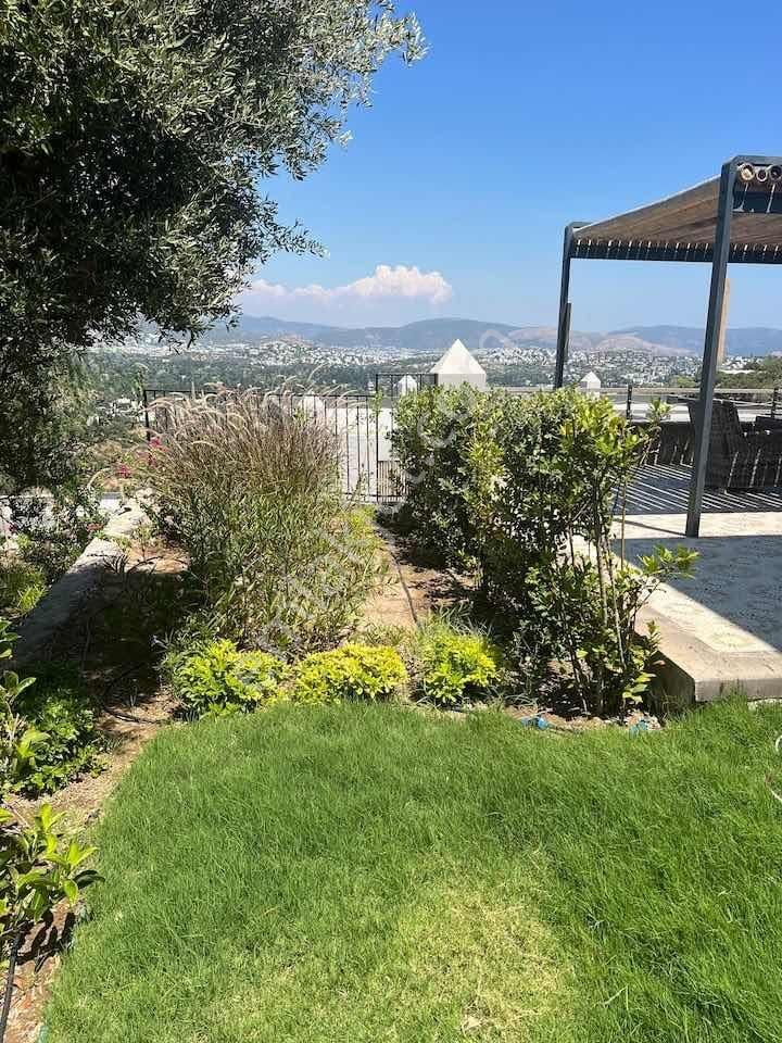 Bitezte Prestijli Sitede | 3+1 Özel Villa + 1+1 Müstemilat - Görsel 4