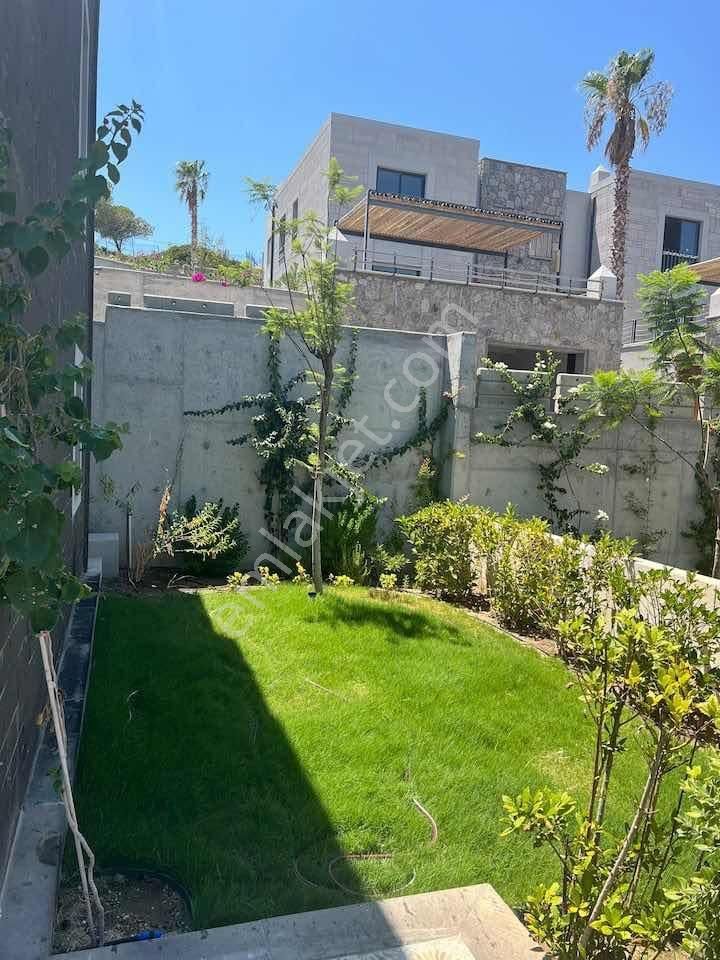 Bitezte Prestijli Sitede | 3+1 Özel Villa + 1+1 Müstemilat - Görsel 24