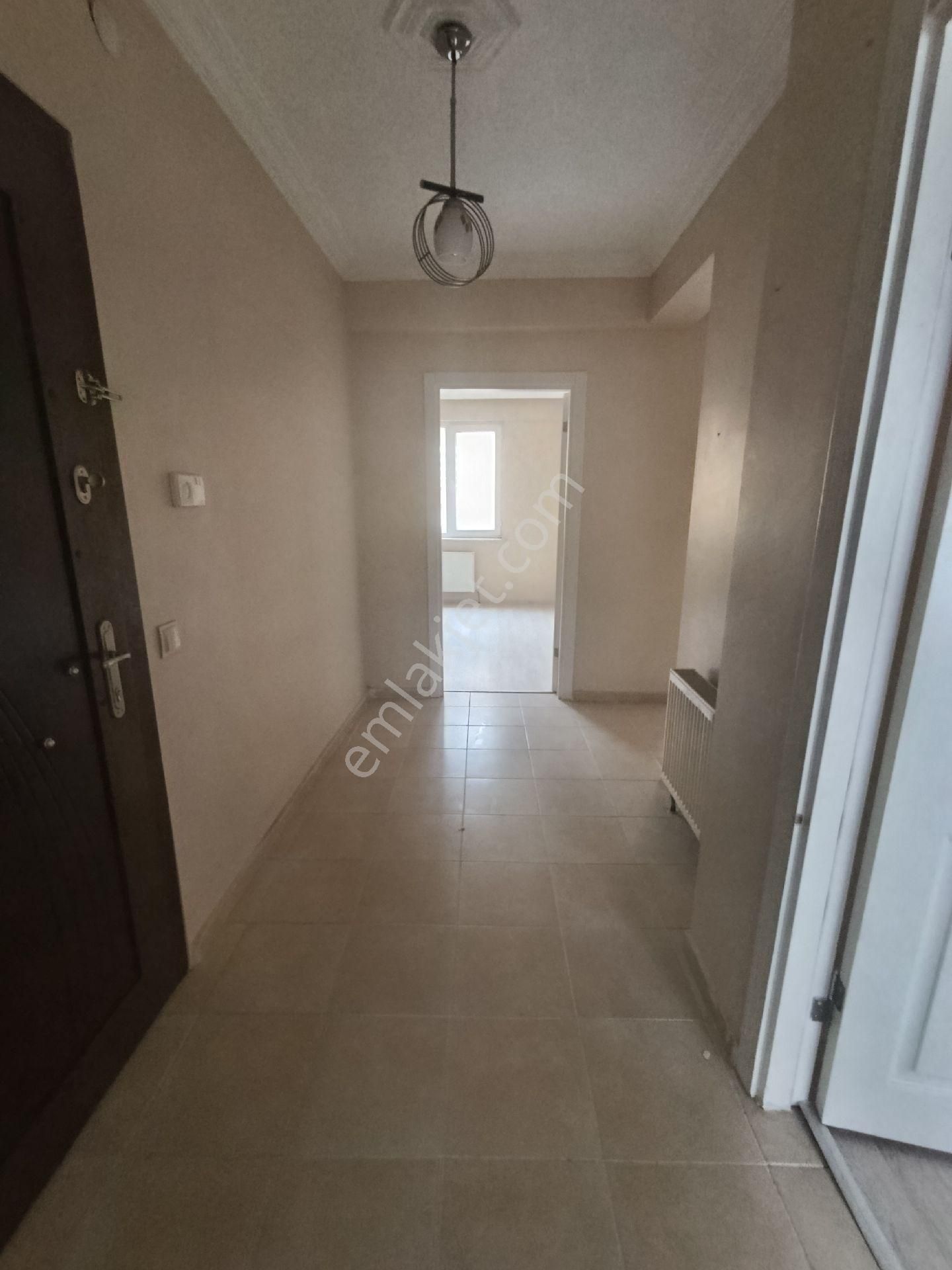 Çamlıca Mahallesinde Satılık 2+1 Daire - Görsel 6