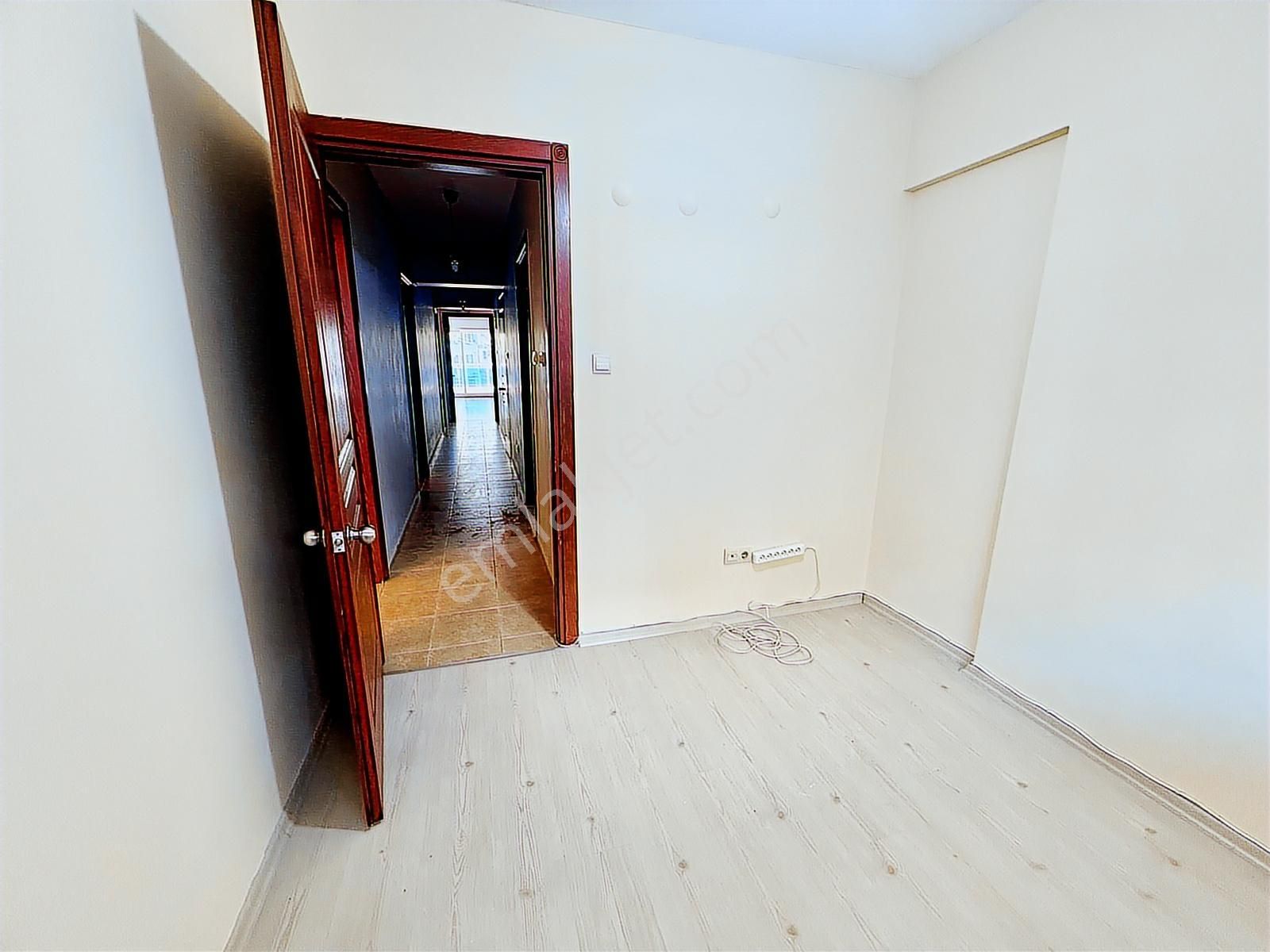Bornova Erzene Mah 3+1 Özel Otoparklı Kiralık Daire - Görsel 14