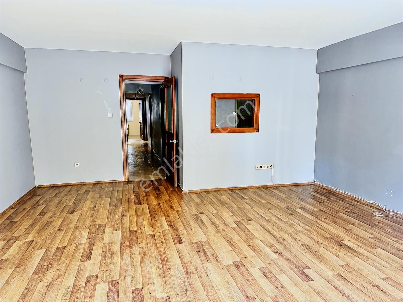 Bornova Erzene Mah 3+1 Özel Otoparklı Kiralık Daire - Görsel 9
