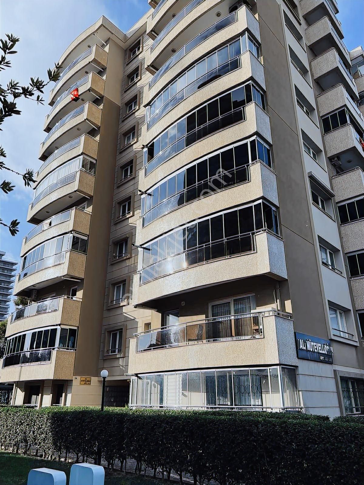 Bayraklı Osmangazi Mah Opet Arkası 3+1 Satılık Daire