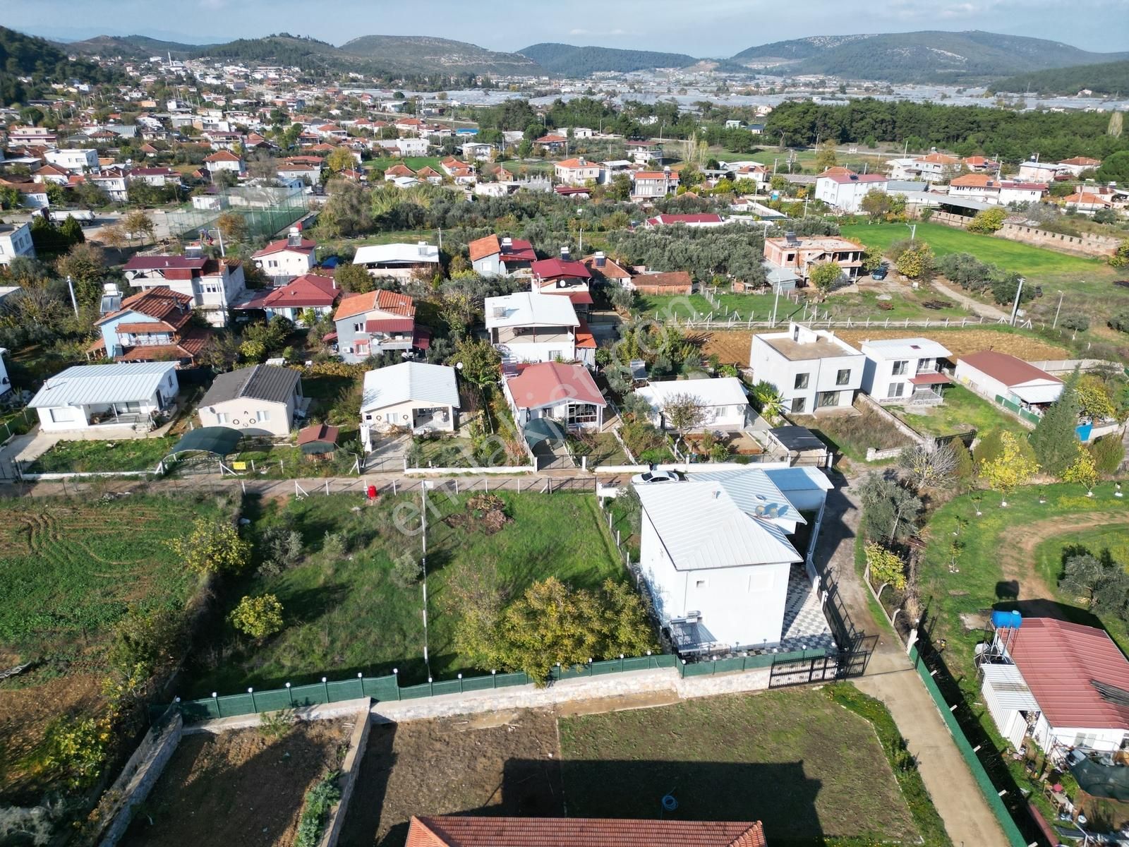 Qzen'den Ataköy De Köyiçi İmarlı 470 M2 Arsa