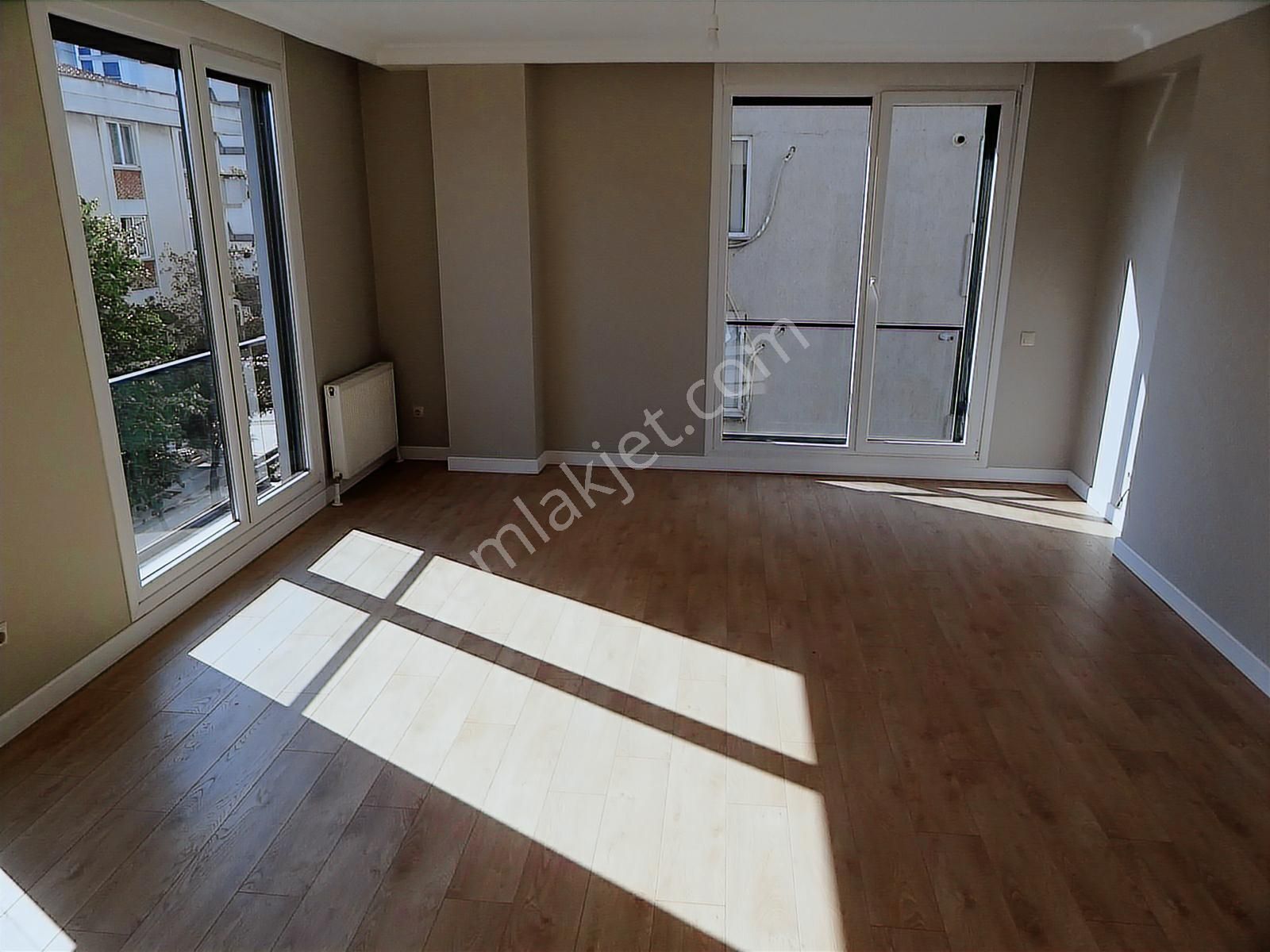 Bostancı Merkez Kombili Ebeveynli Balkonlu Sıfır Daire 3+1,140m2 - Görsel 7