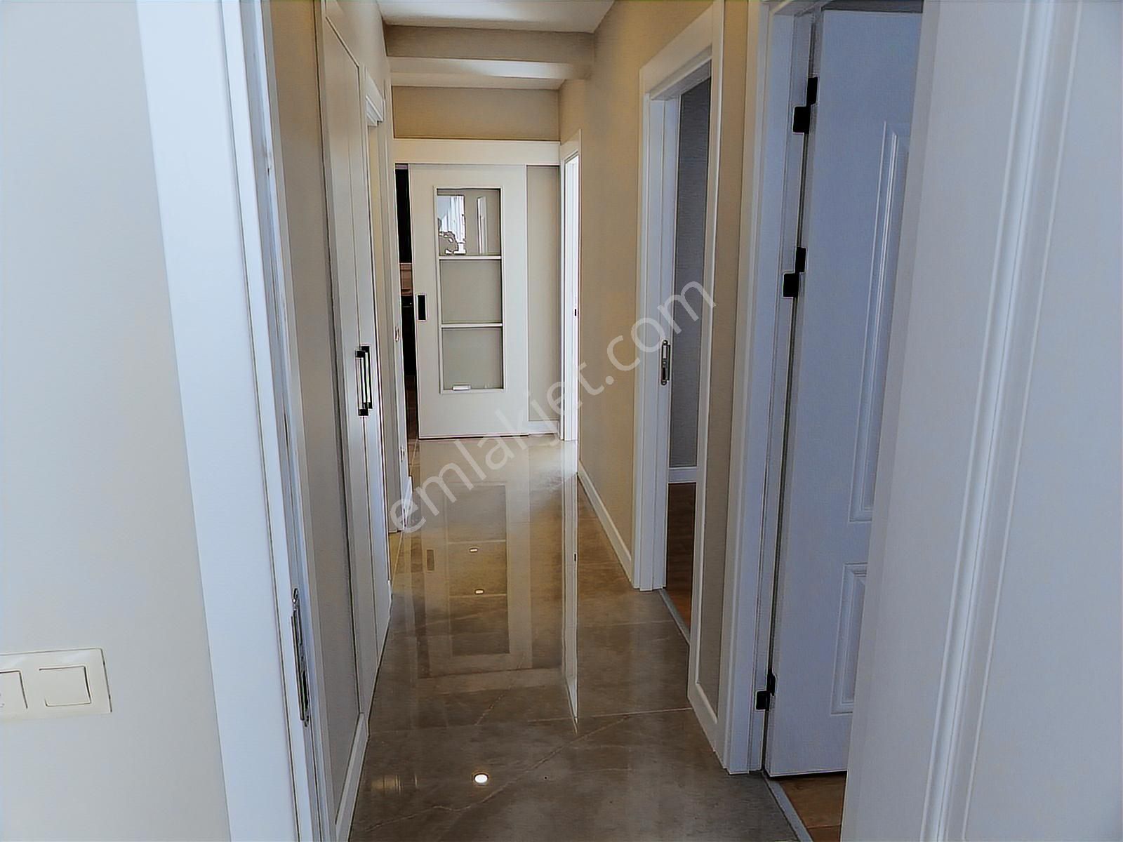Bostancı Merkez Kombili Ebeveynli Balkonlu Sıfır Daire 3+1,140m2 - Görsel 26