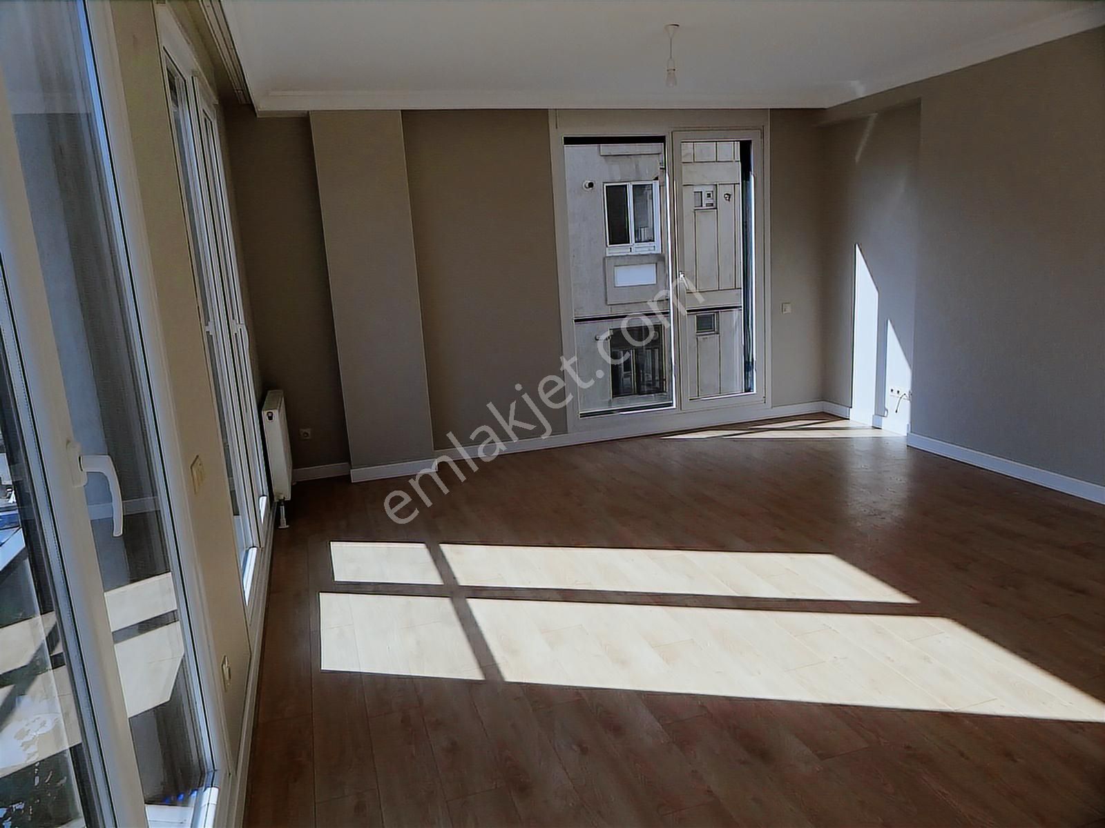 Bostancı Merkez Kombili Ebeveynli Balkonlu Sıfır Daire 3+1,140m2 - Görsel 23