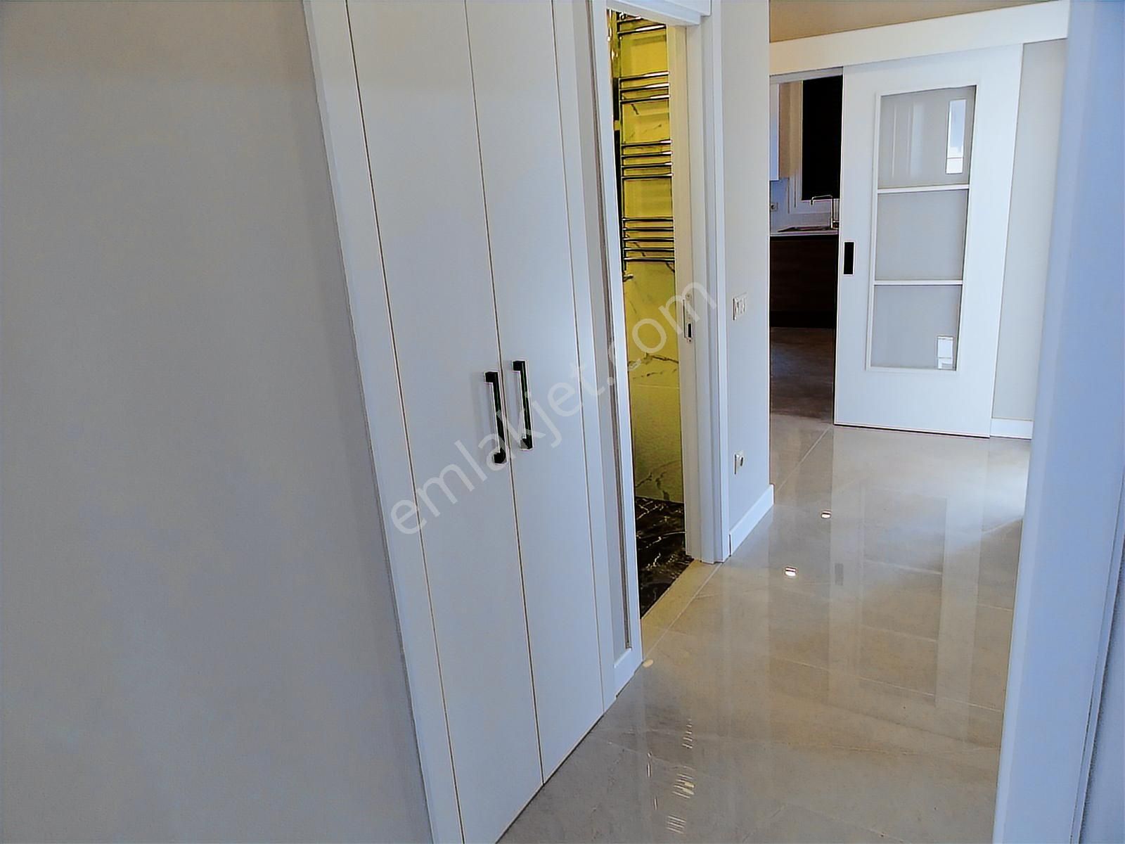 Bostancı Merkez Kombili Ebeveynli Balkonlu Sıfır Daire 3+1,140m2 - Görsel 19